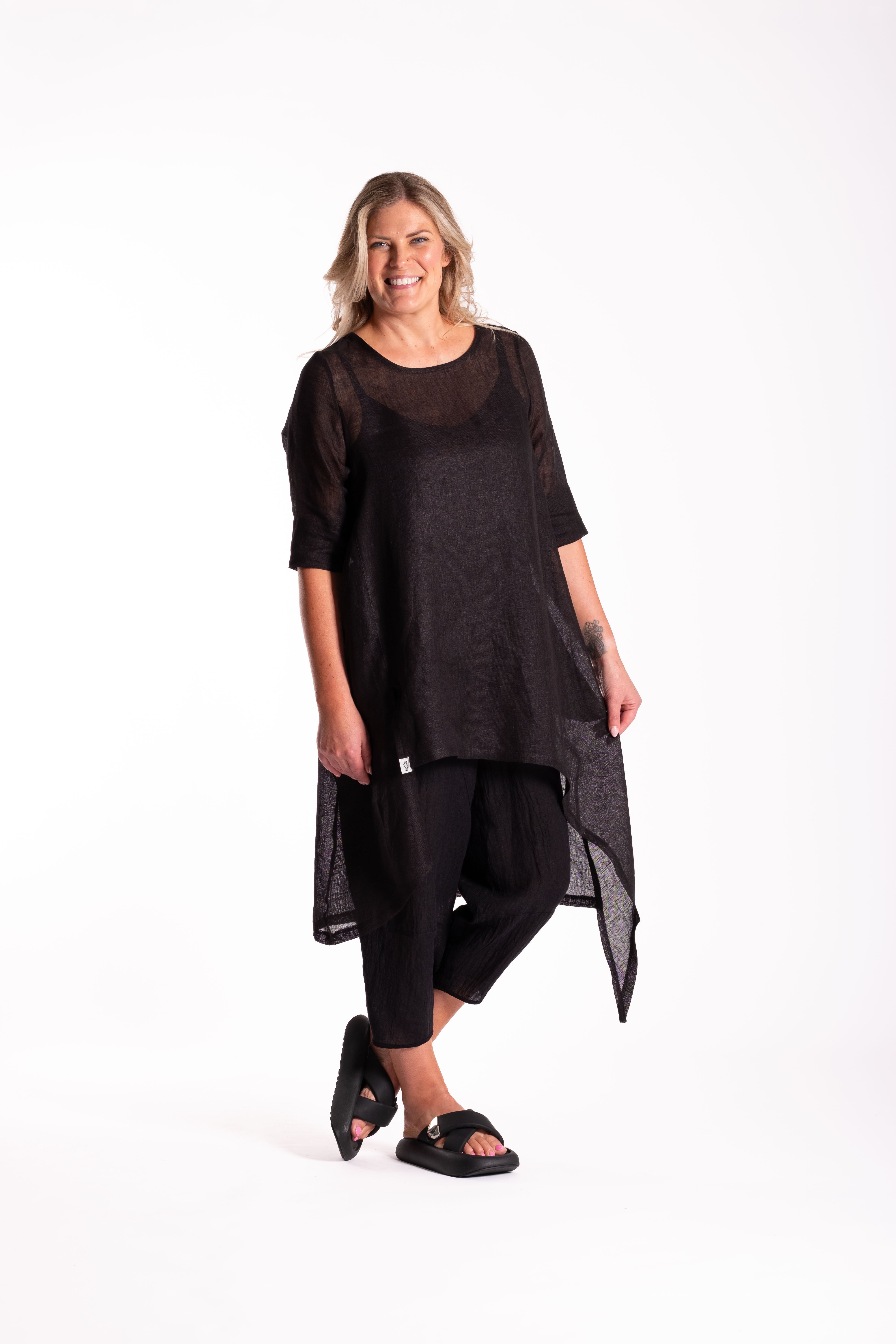 Sienna Tunic Black Linen