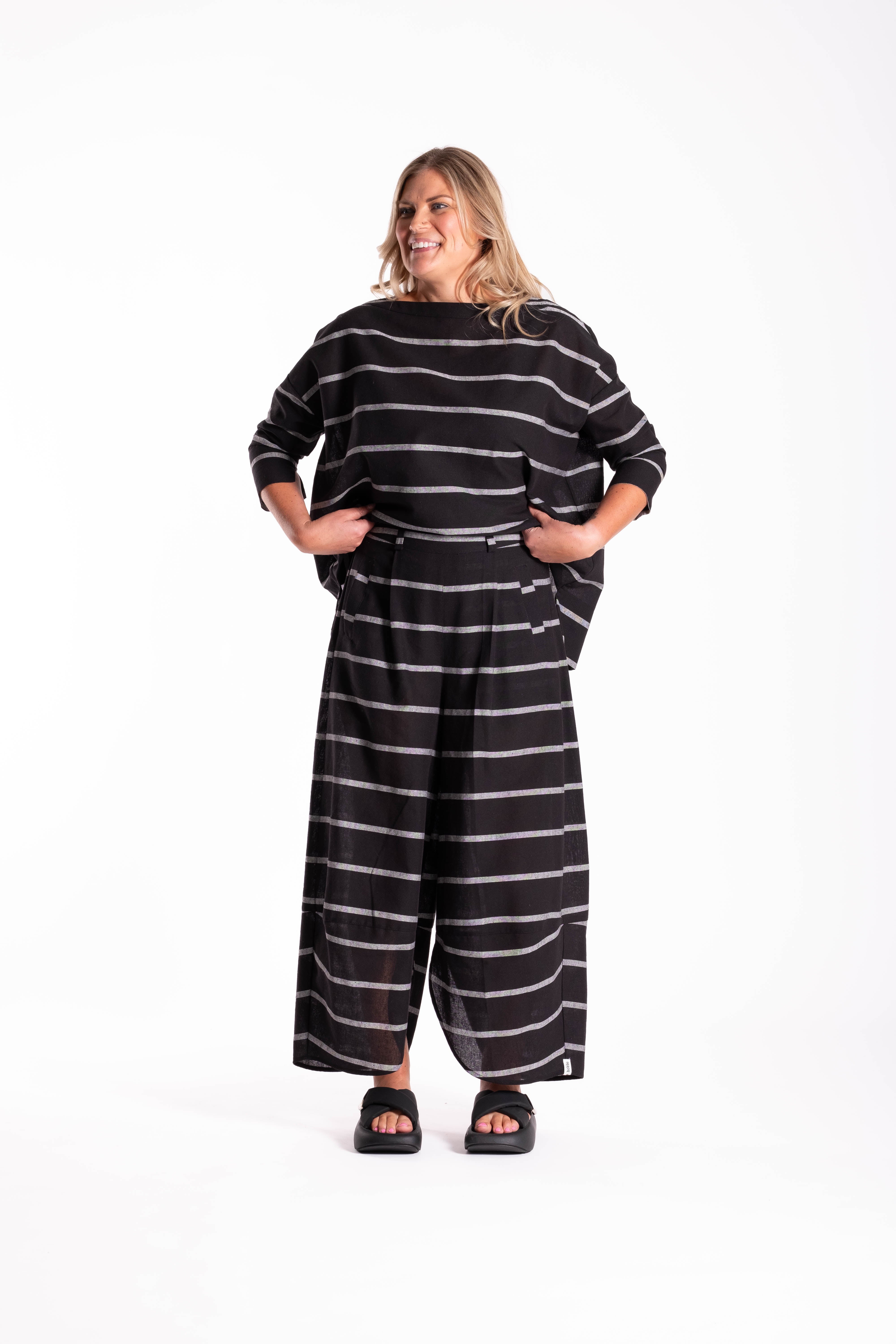 Apartmento Pants Inky Stripe