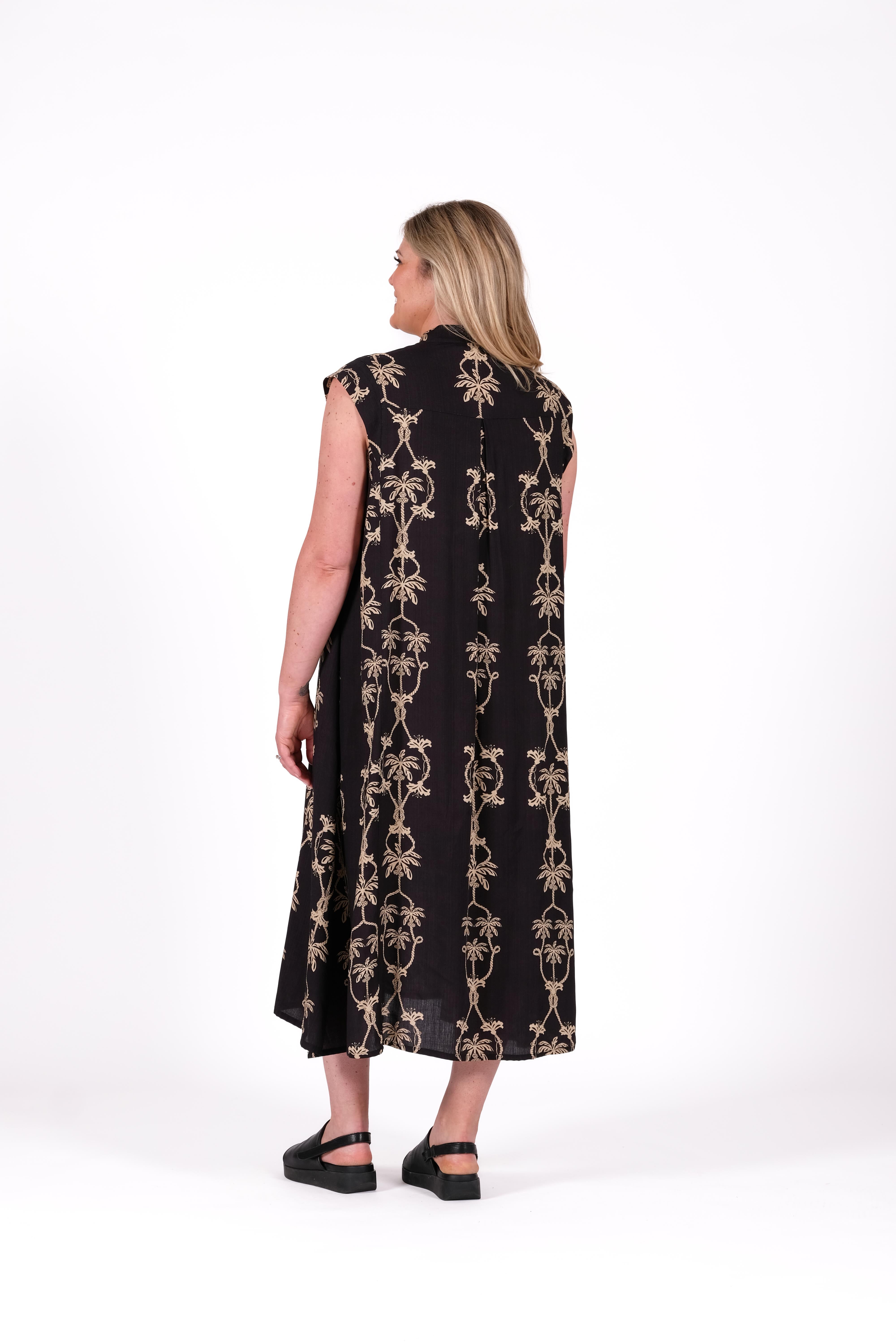 Reko Dress Anchor Line