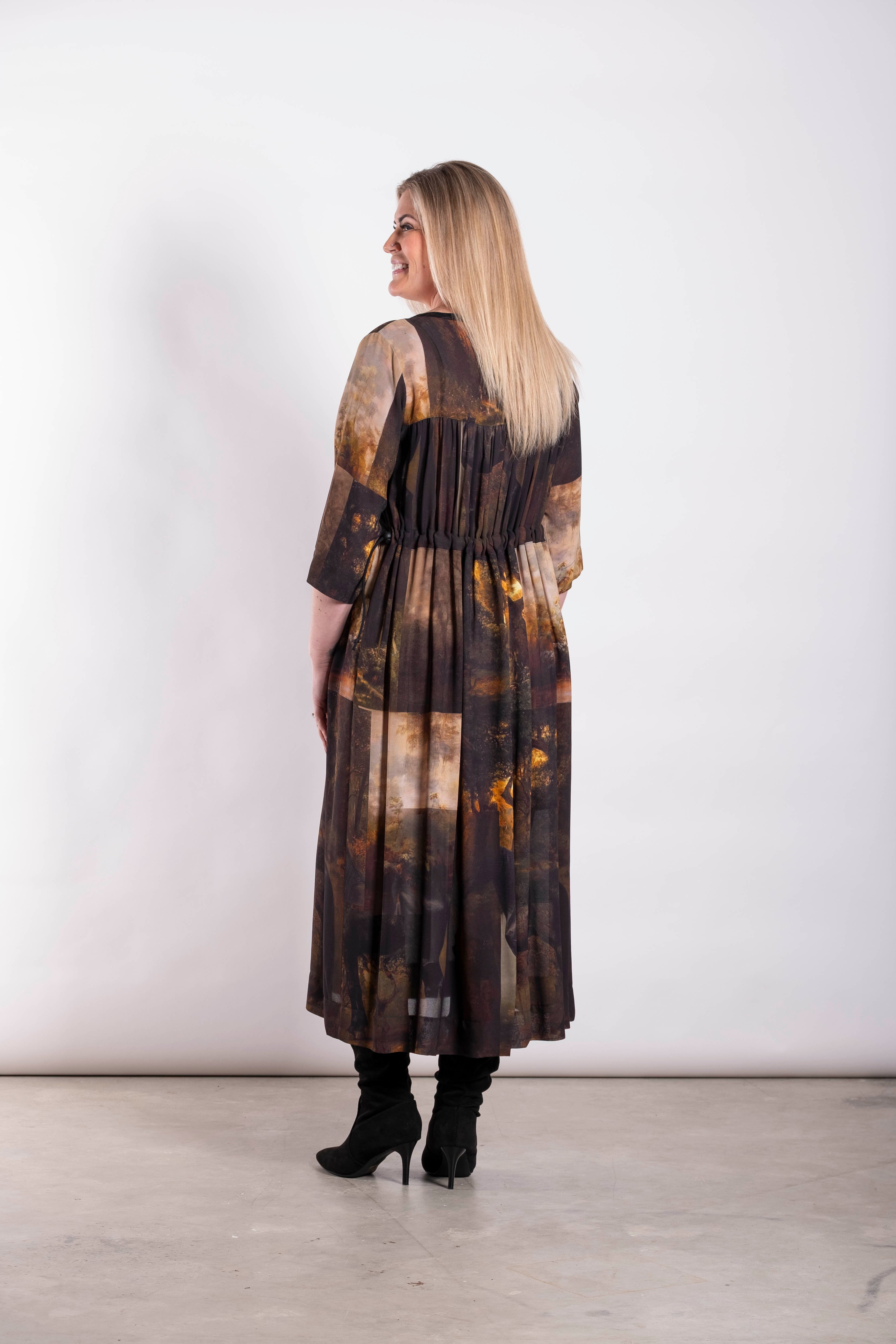 Tarbana Dress Midnight Trek