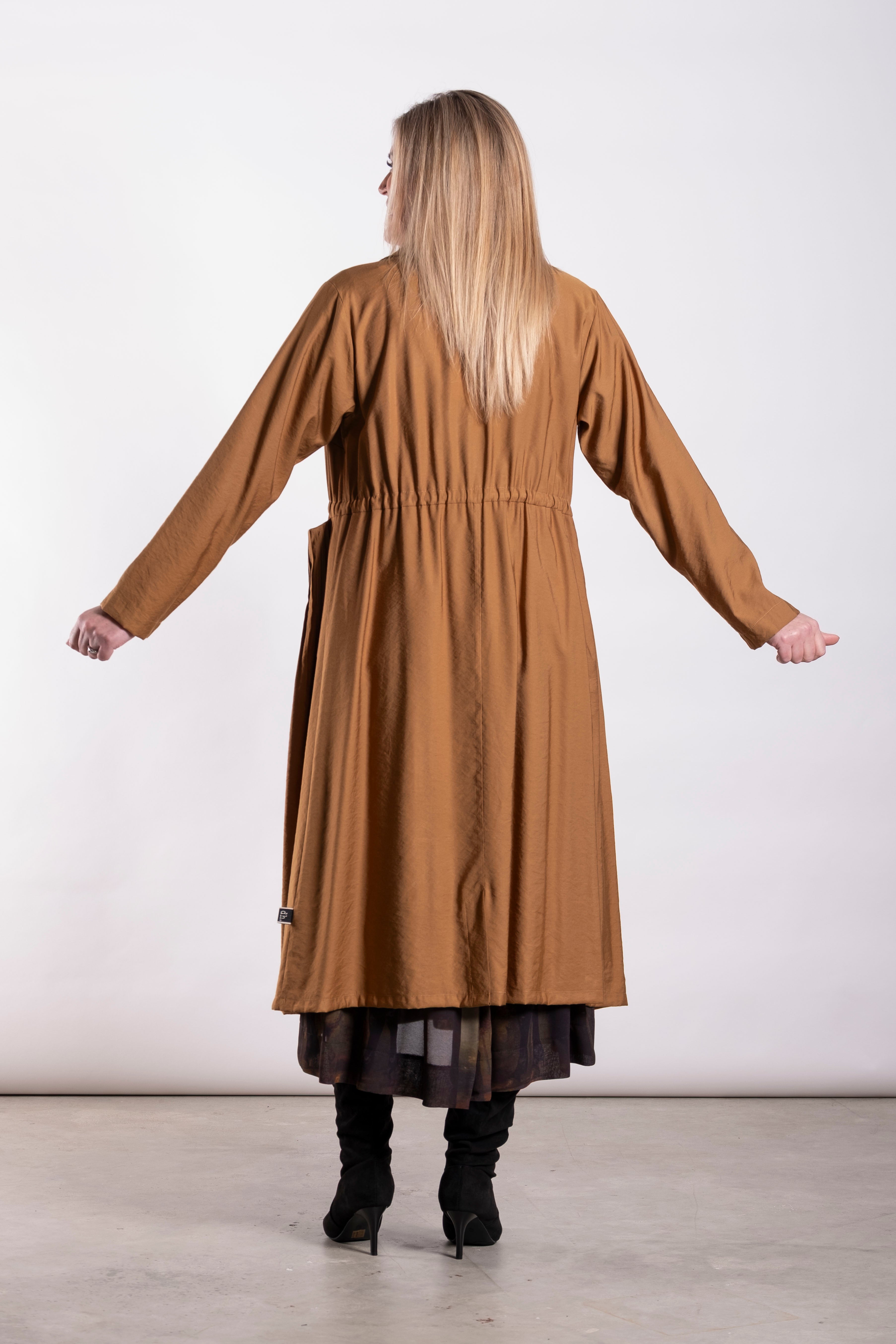 Shadowlines Pleat Jacket Clay