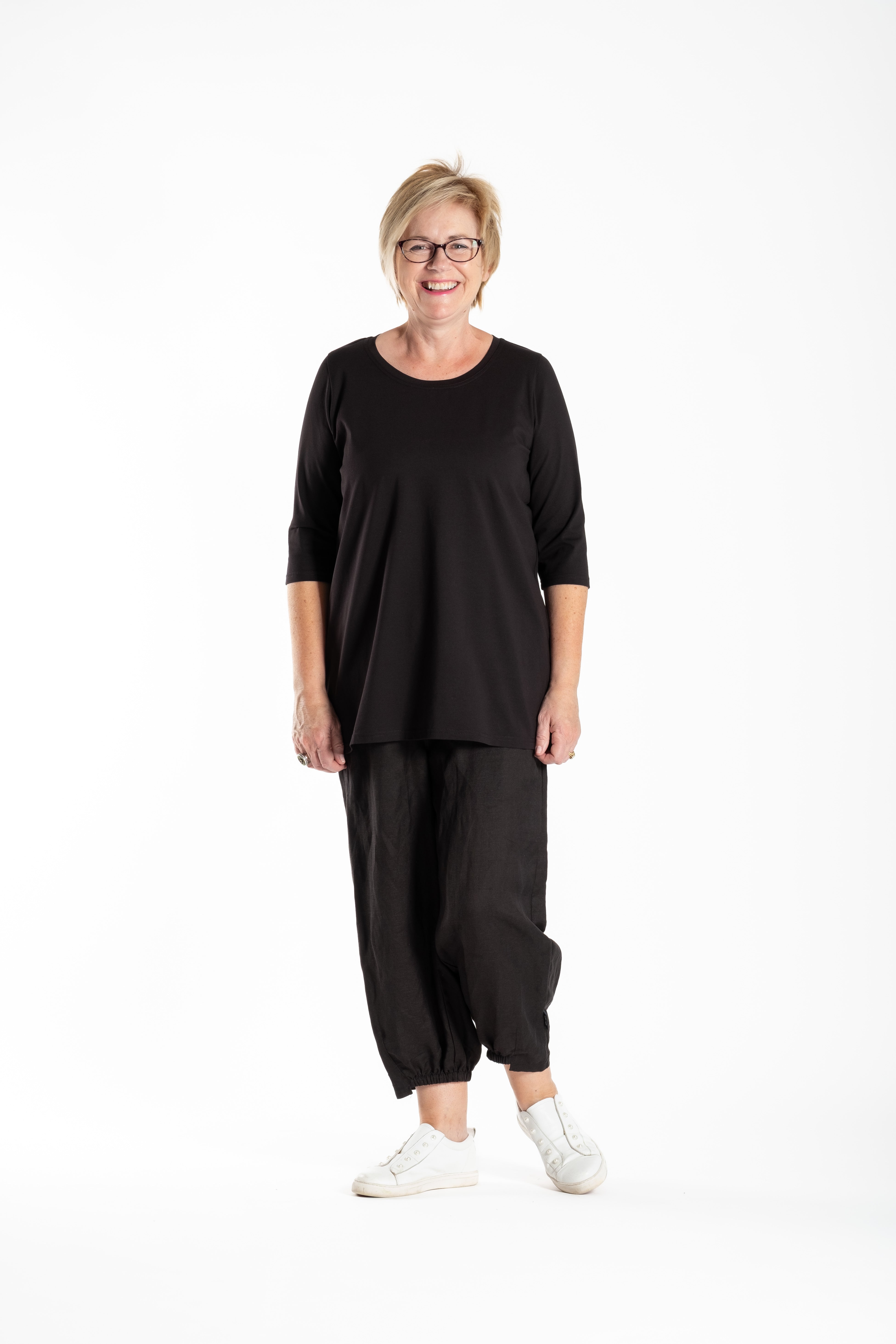 No Apologies Black Straight Top