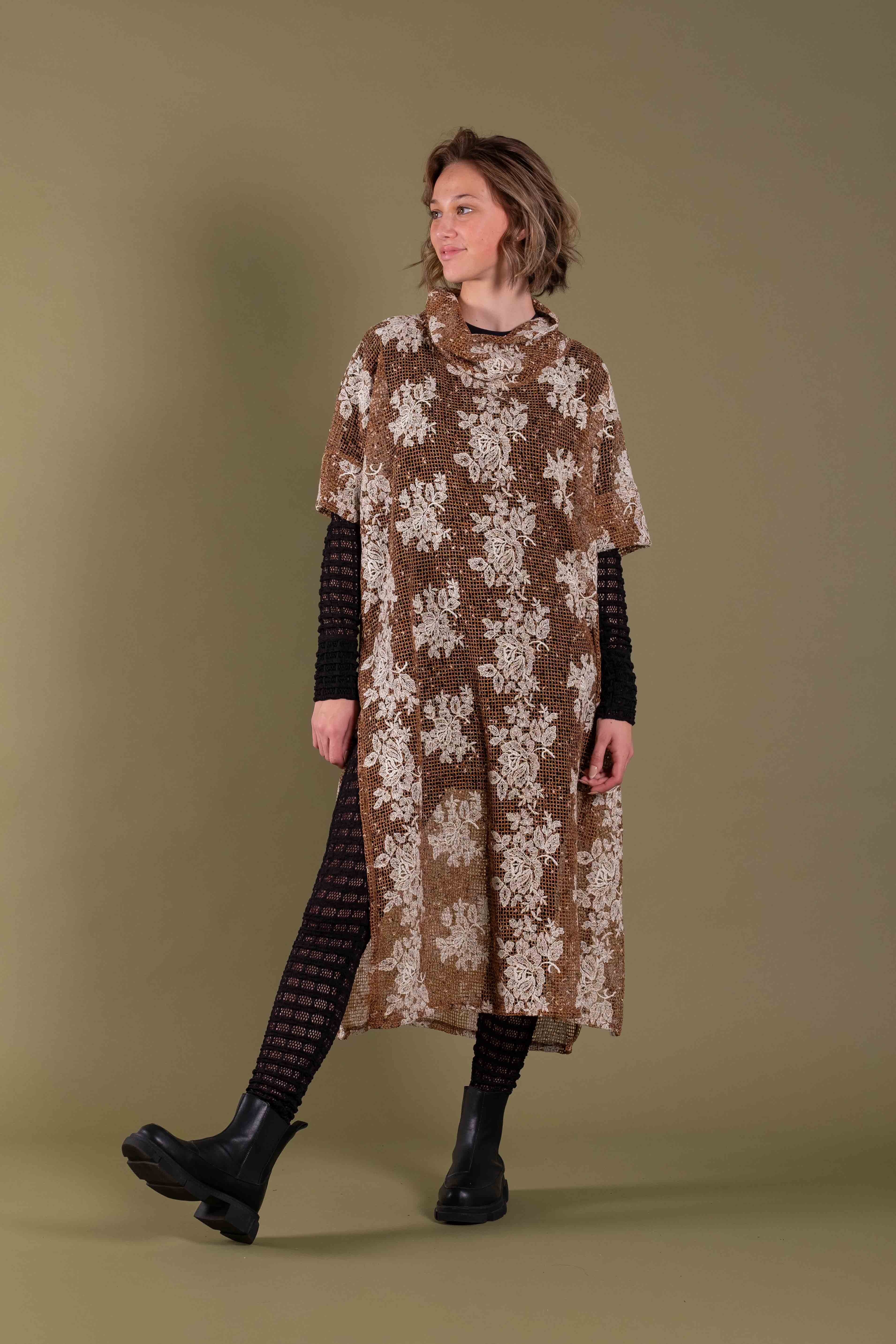 Primative Dress English Manor