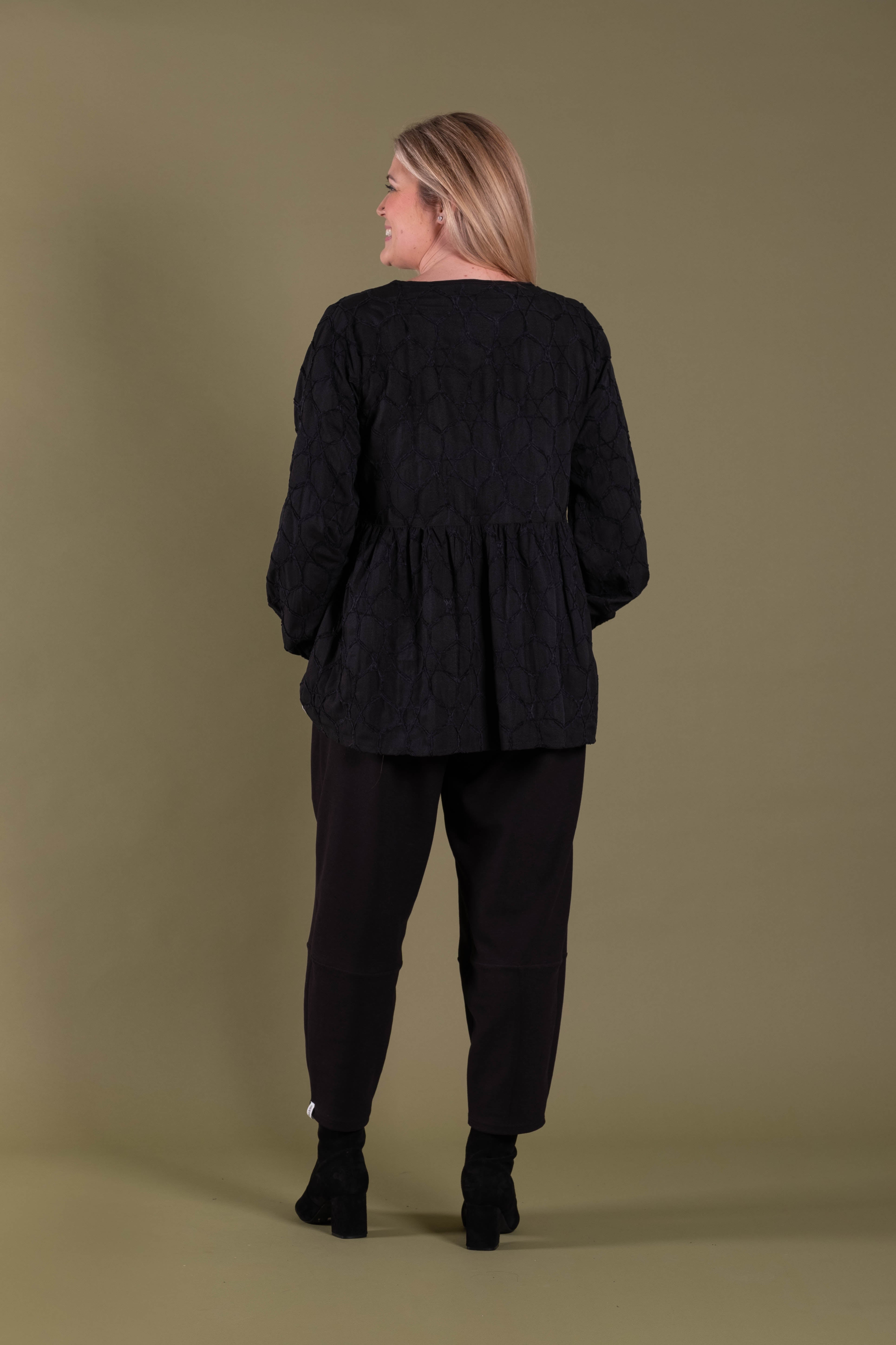 Step Top Velvet Circles
