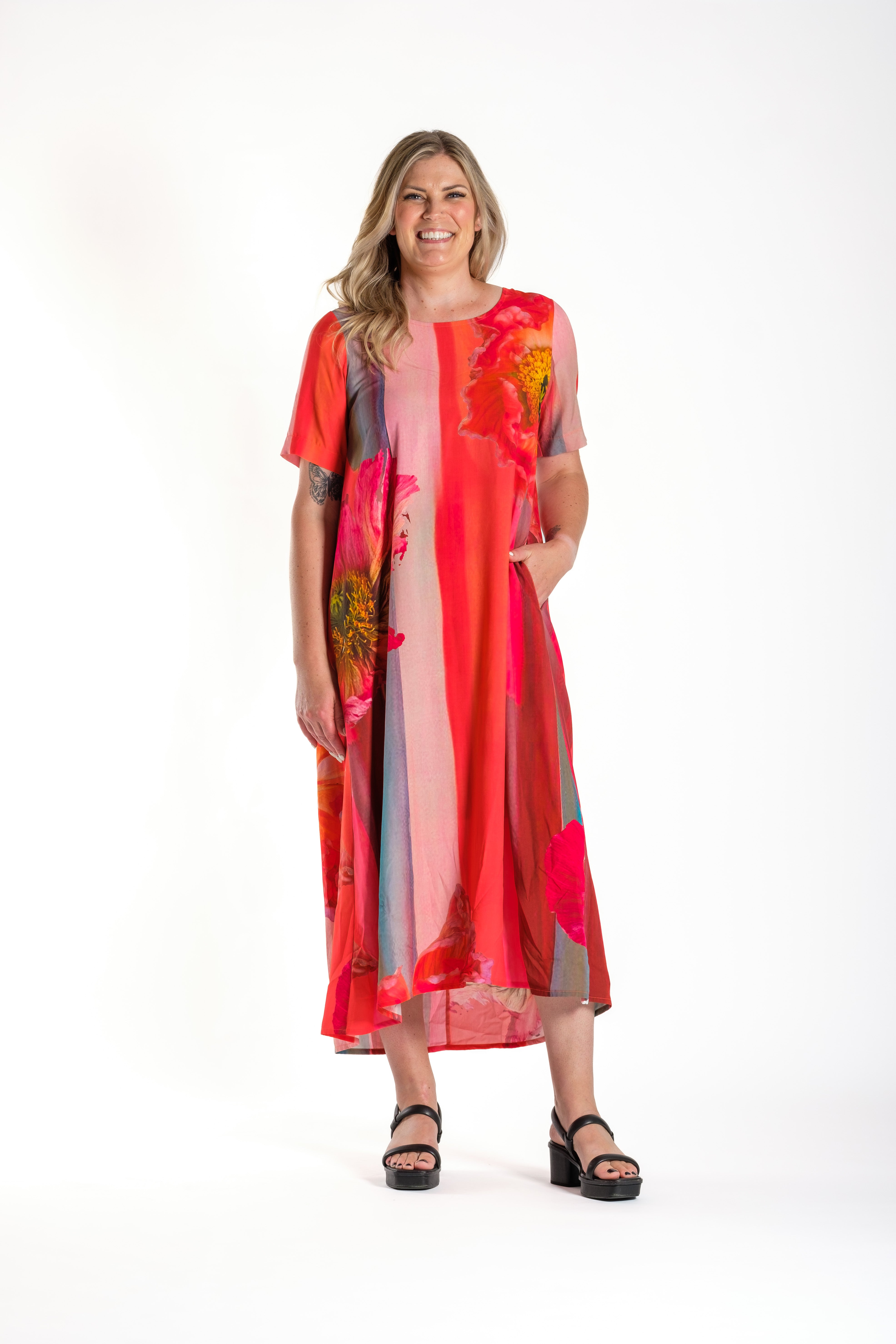 Menaka Dress Vibrant Poppies