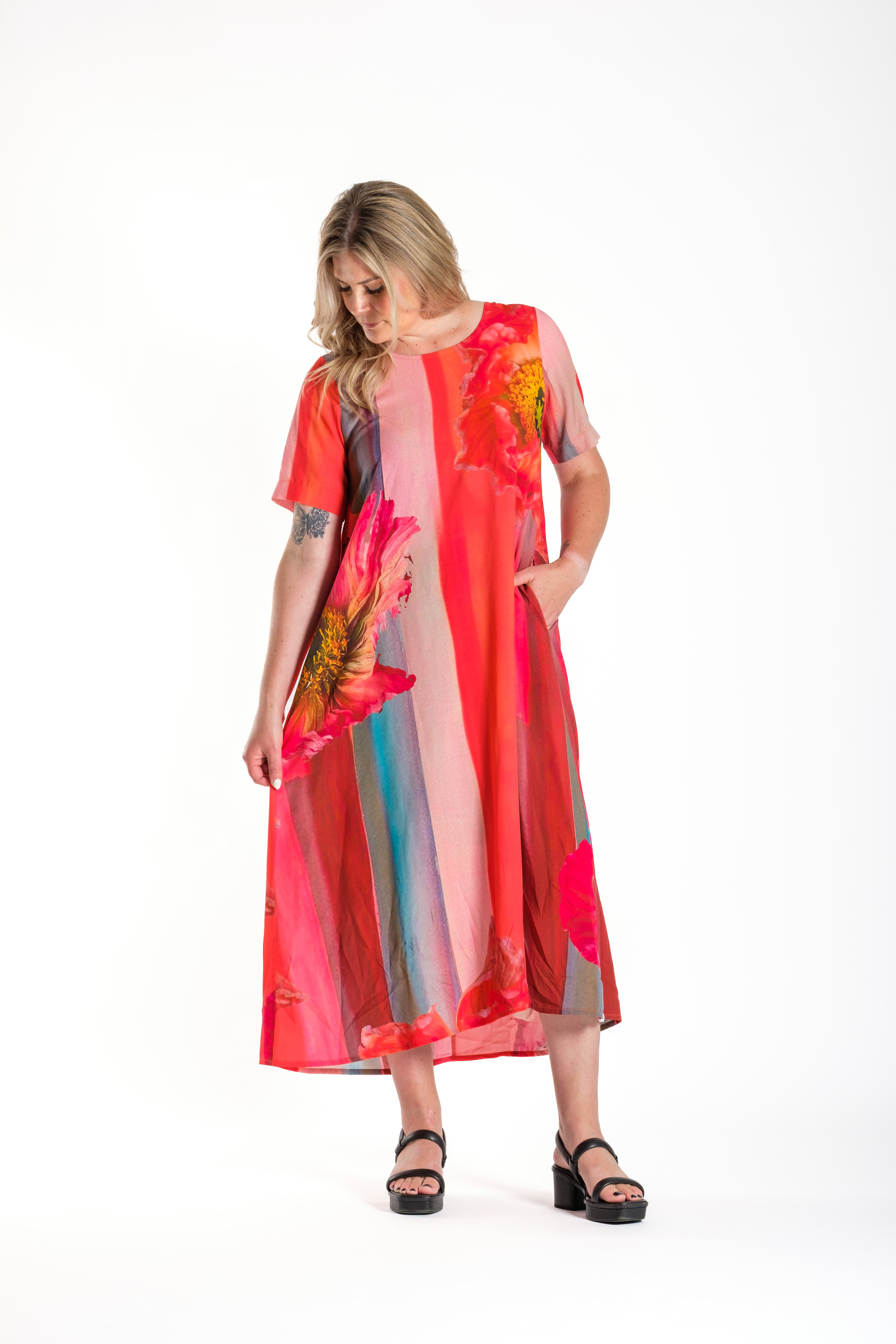 Menaka Dress Vibrant Poppies