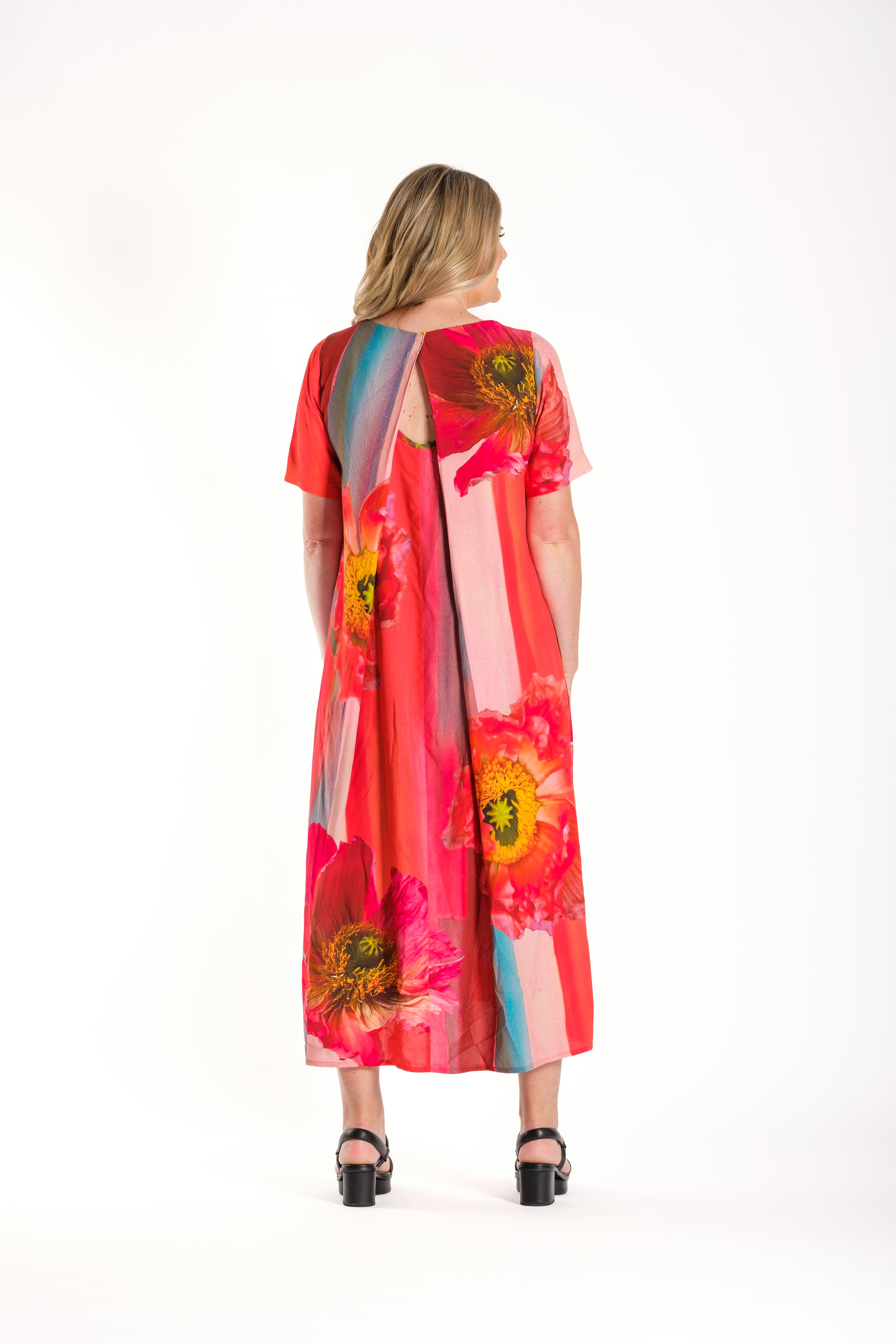 Menaka Dress Vibrant Poppies