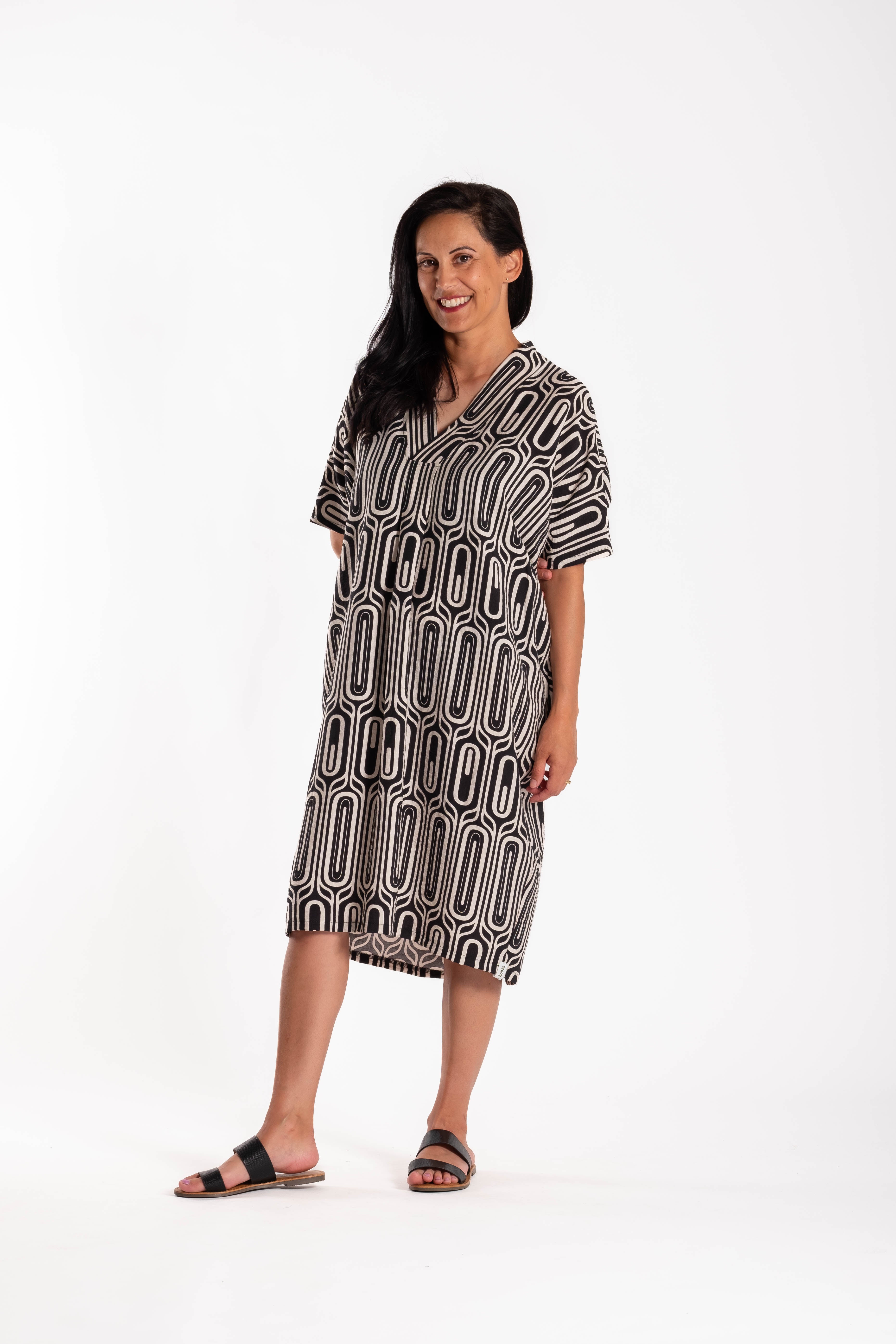 Kotua Dress Retro Black