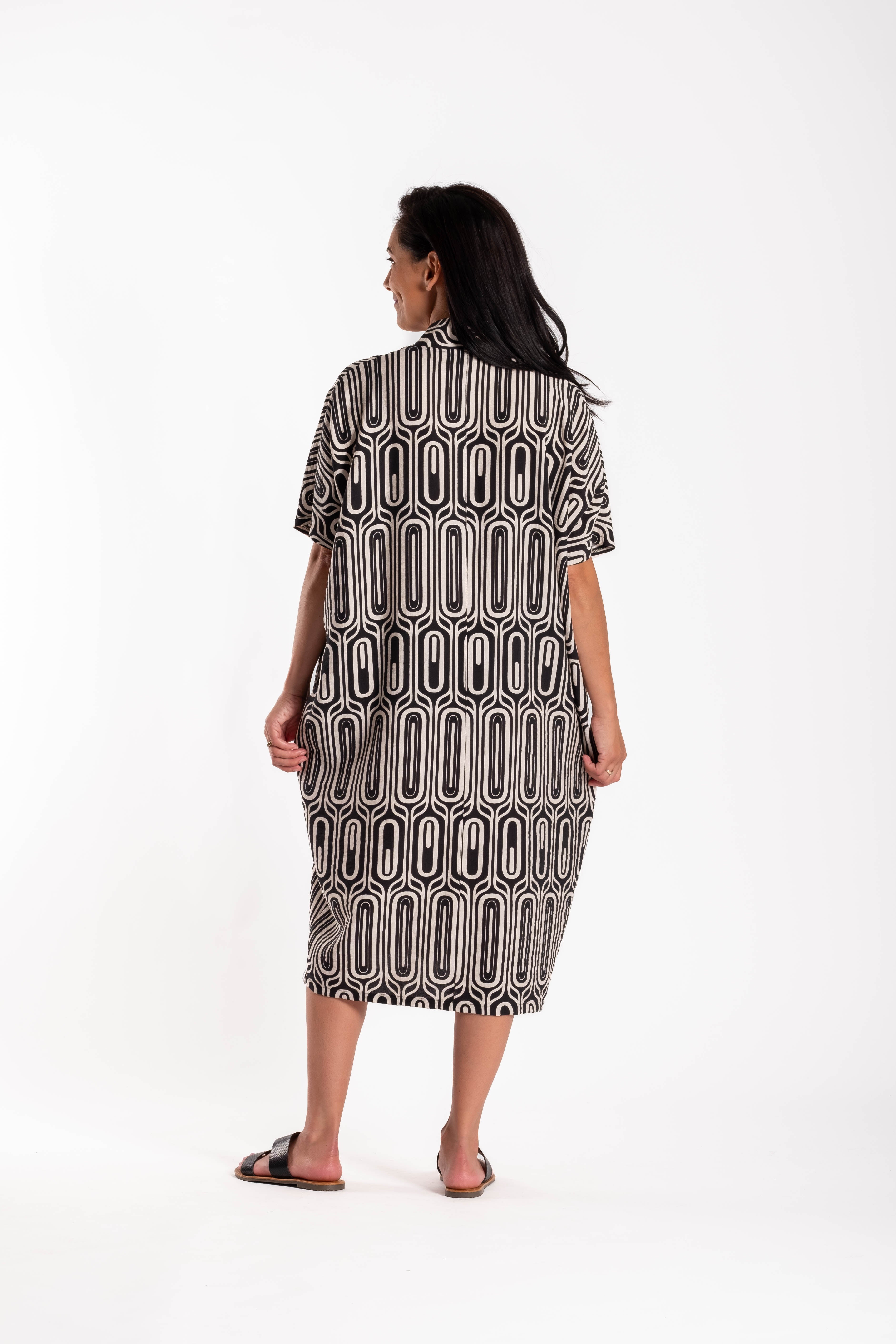 Kotua Dress Retro Black