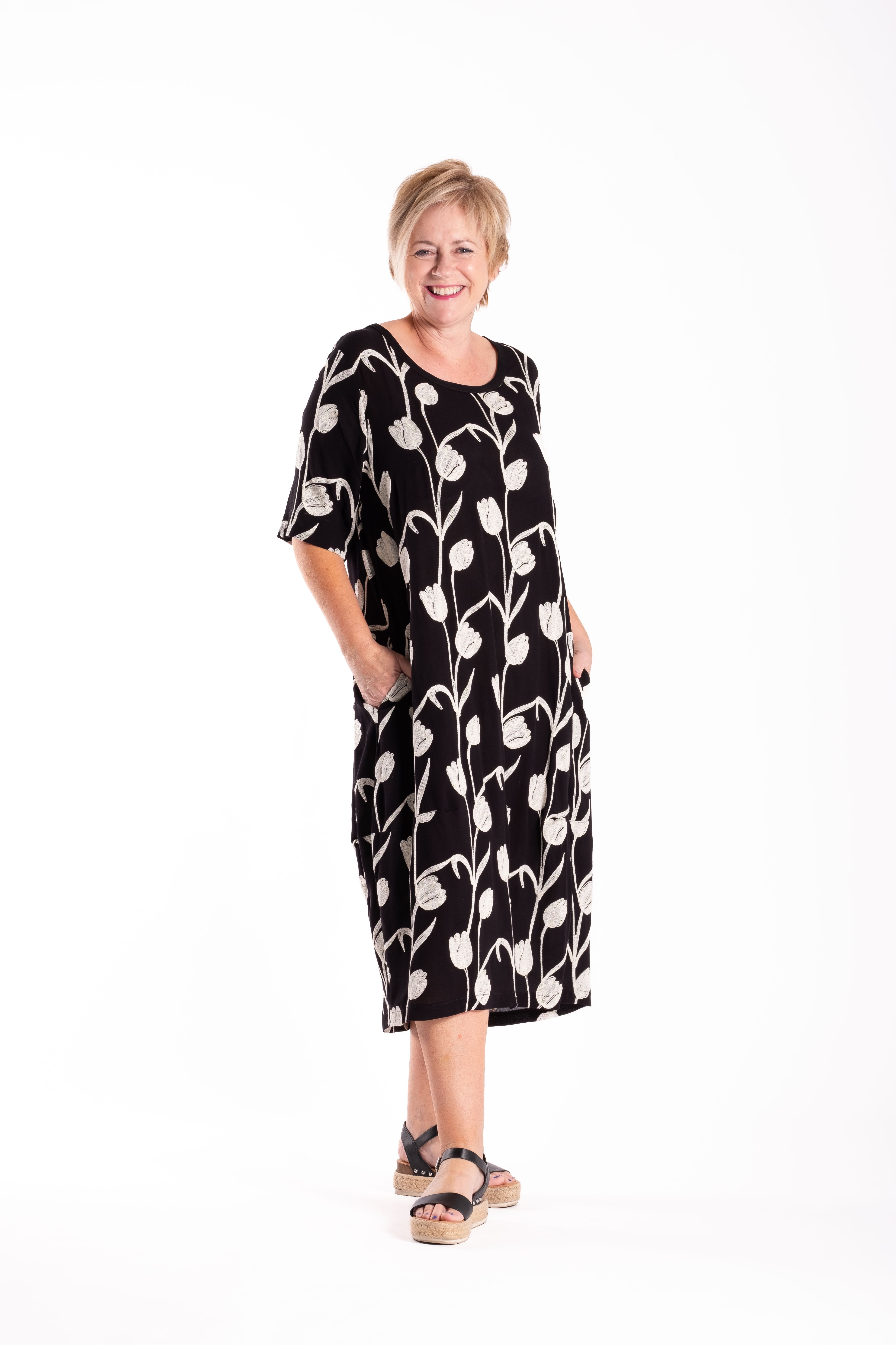Sandy Dress Embroidered Tulips