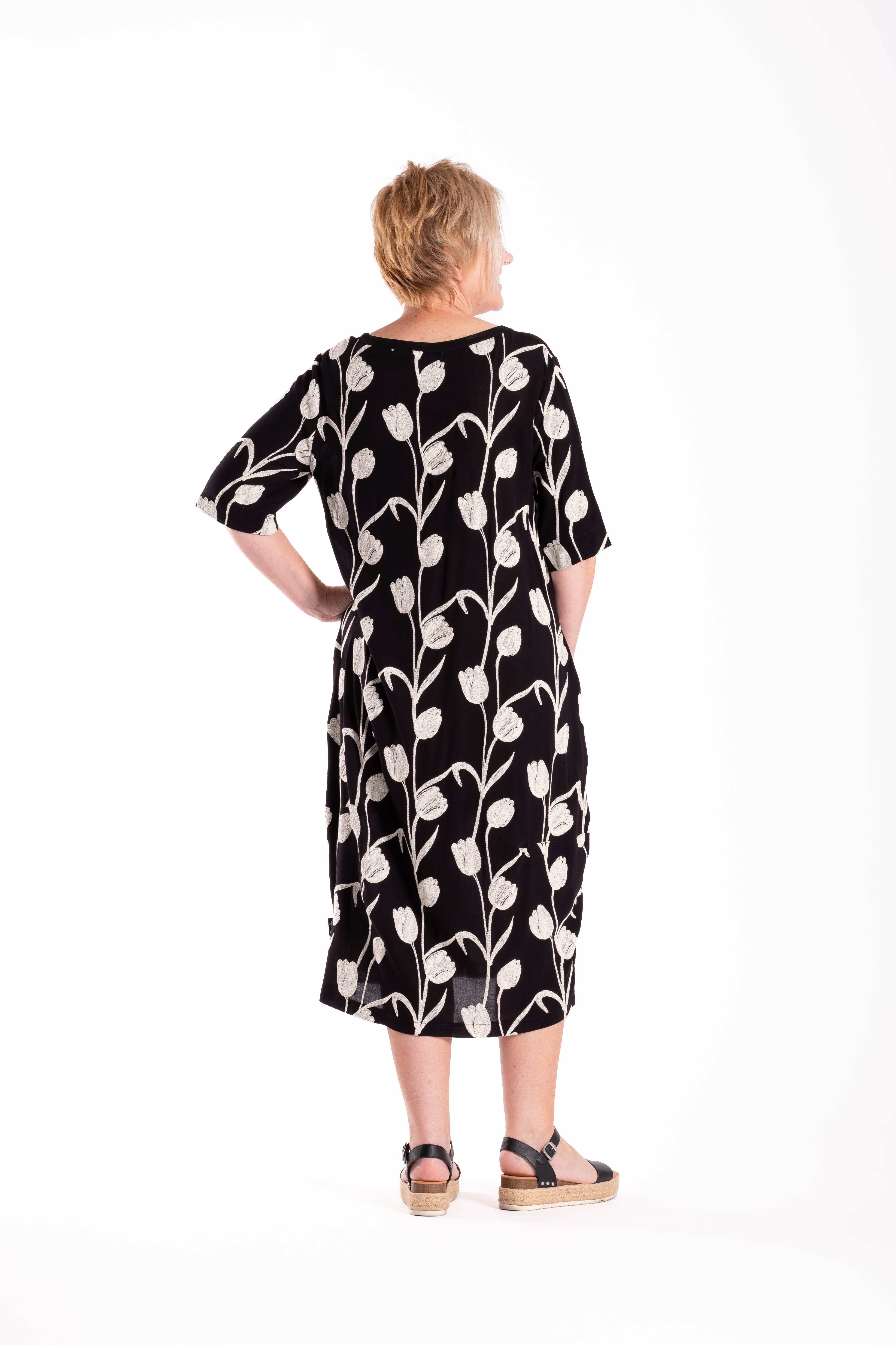 Sandy Dress Embroidered Tulips