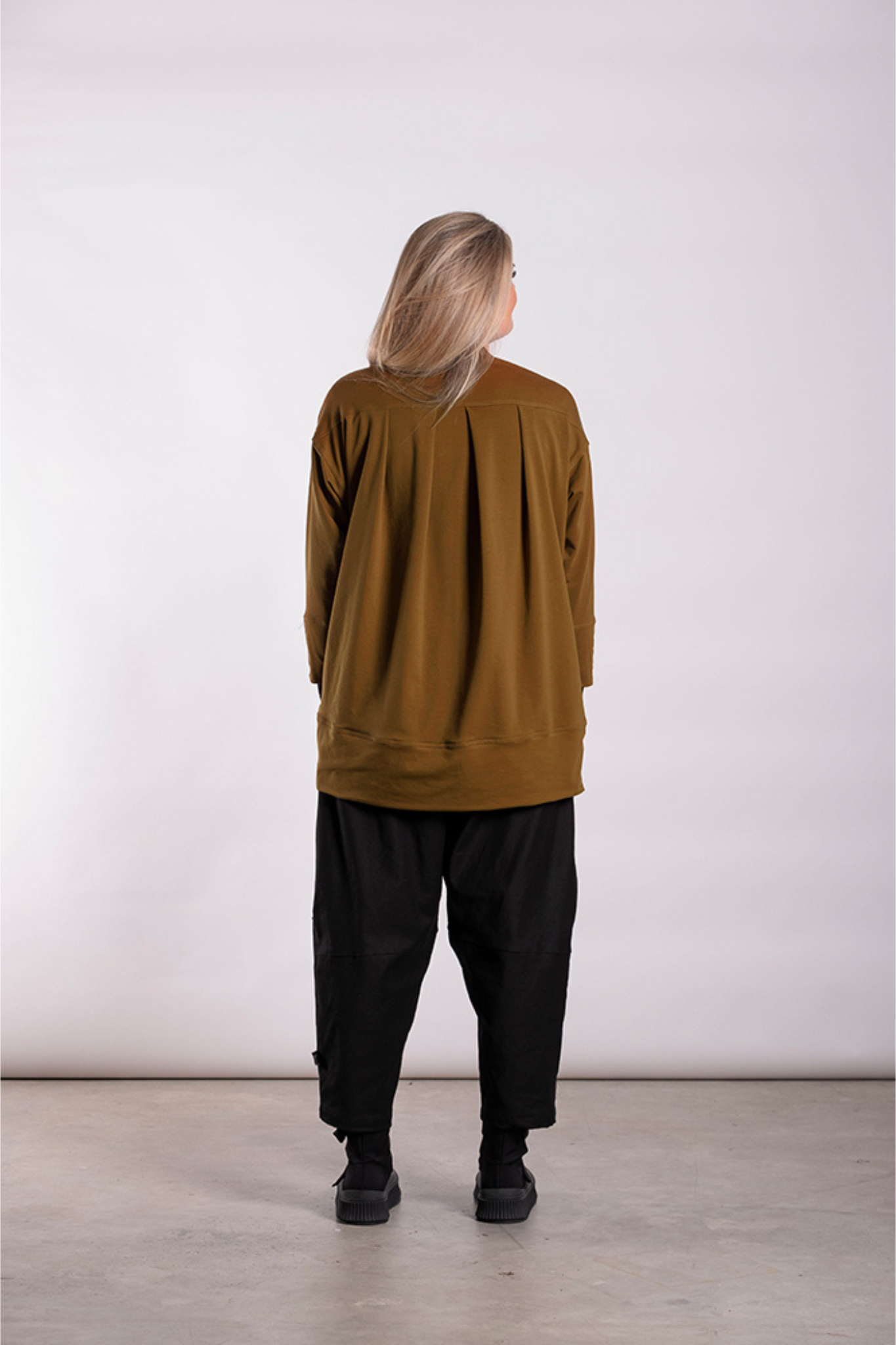 Back Drop Sweatshirt Tumeric