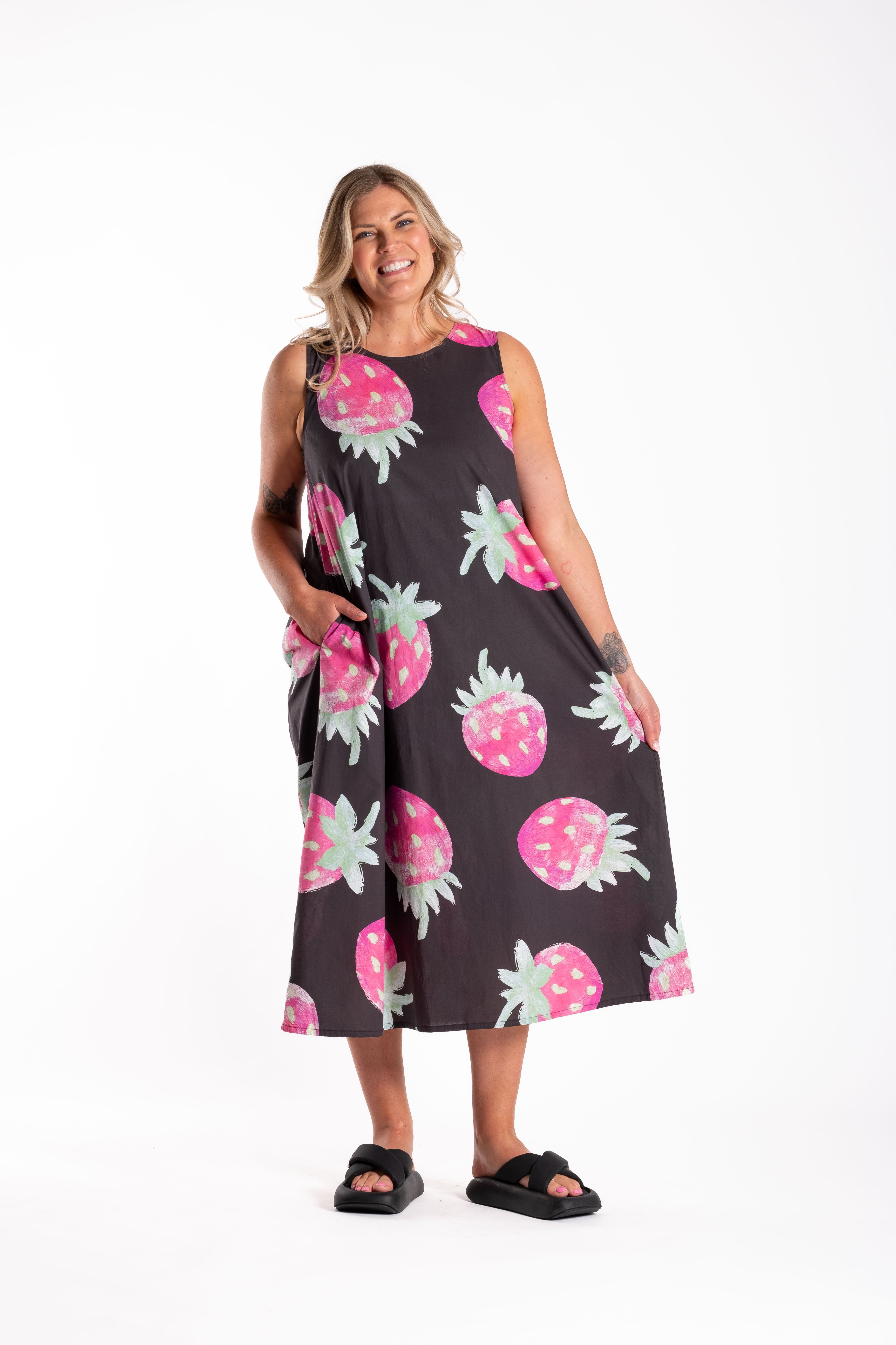 Tasmin Dress Strawberry Fields