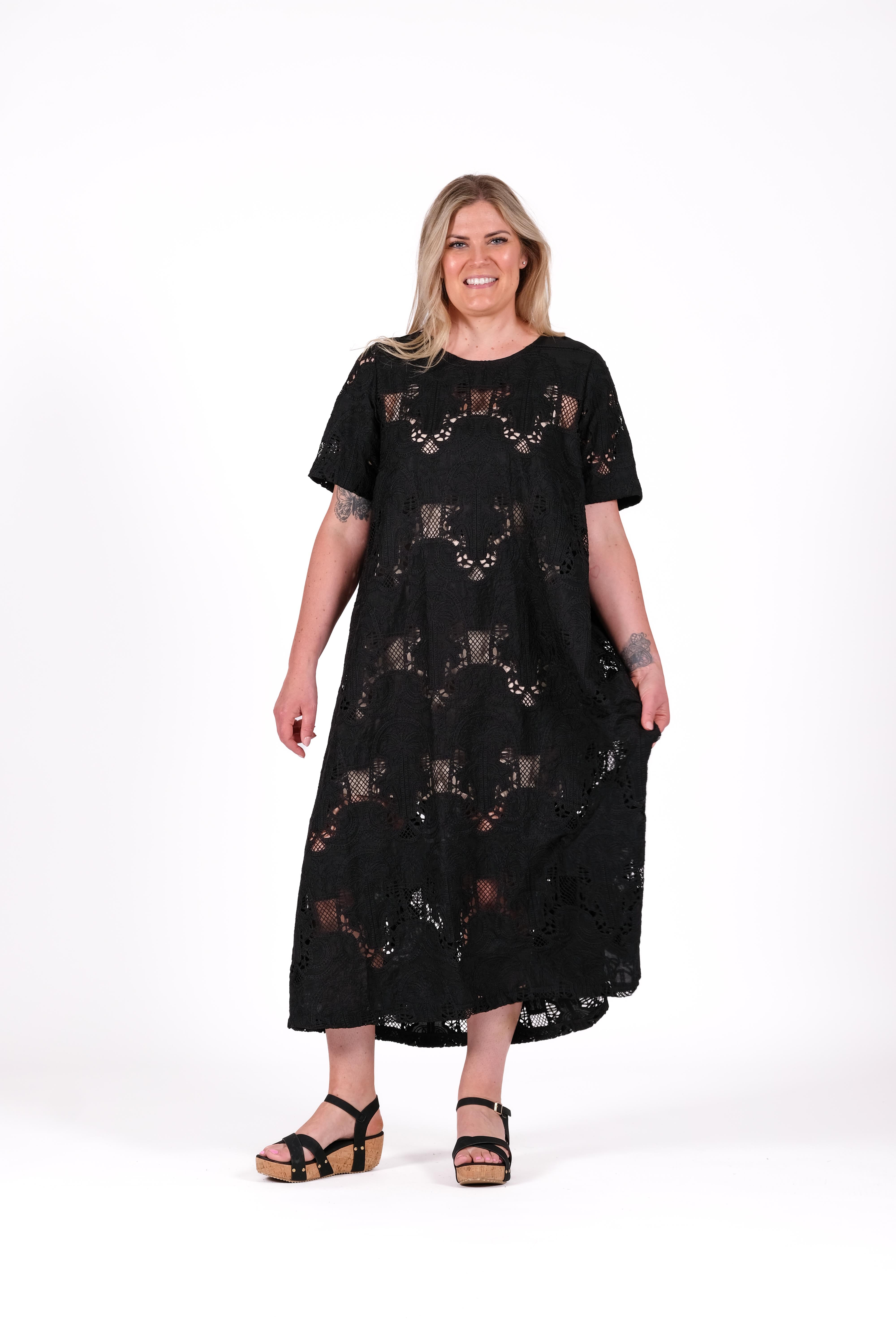 August Dress Palm Lace Black