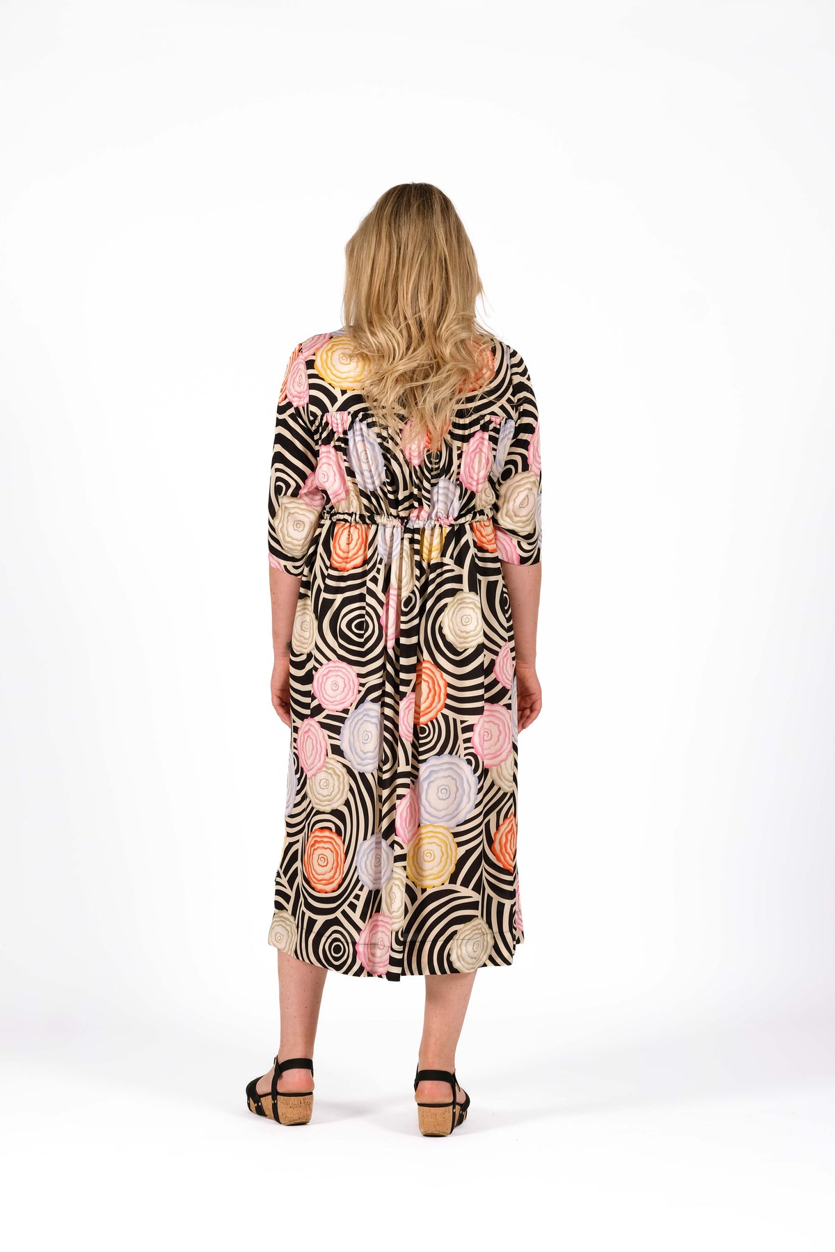 Tarbana Dress Line Work
