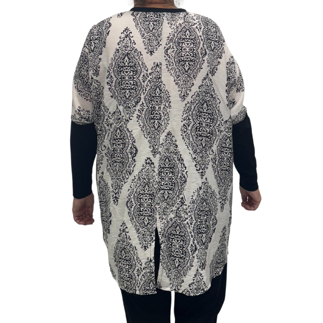 Relaxed Top White/Black Print