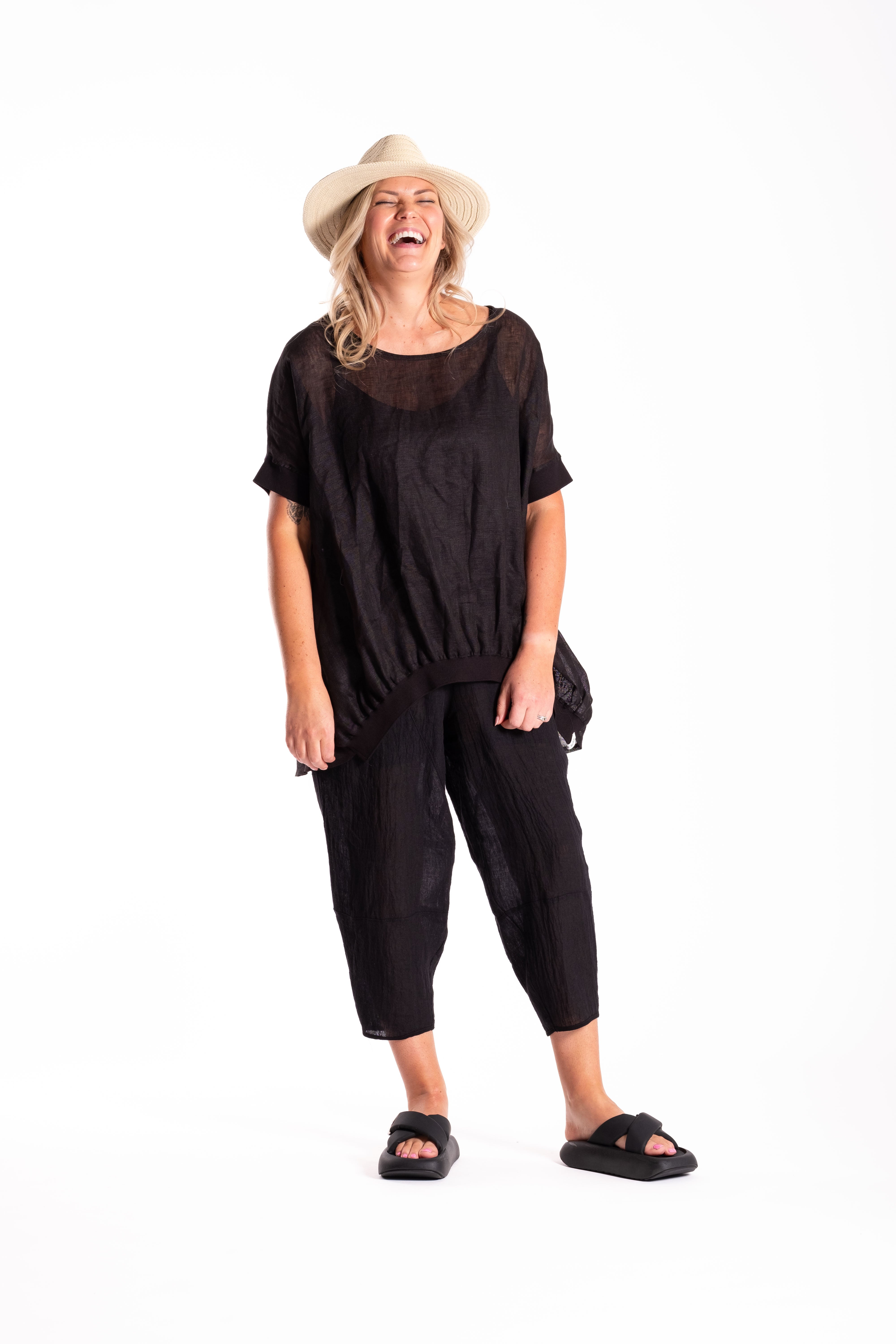 Leese Top Black Linen