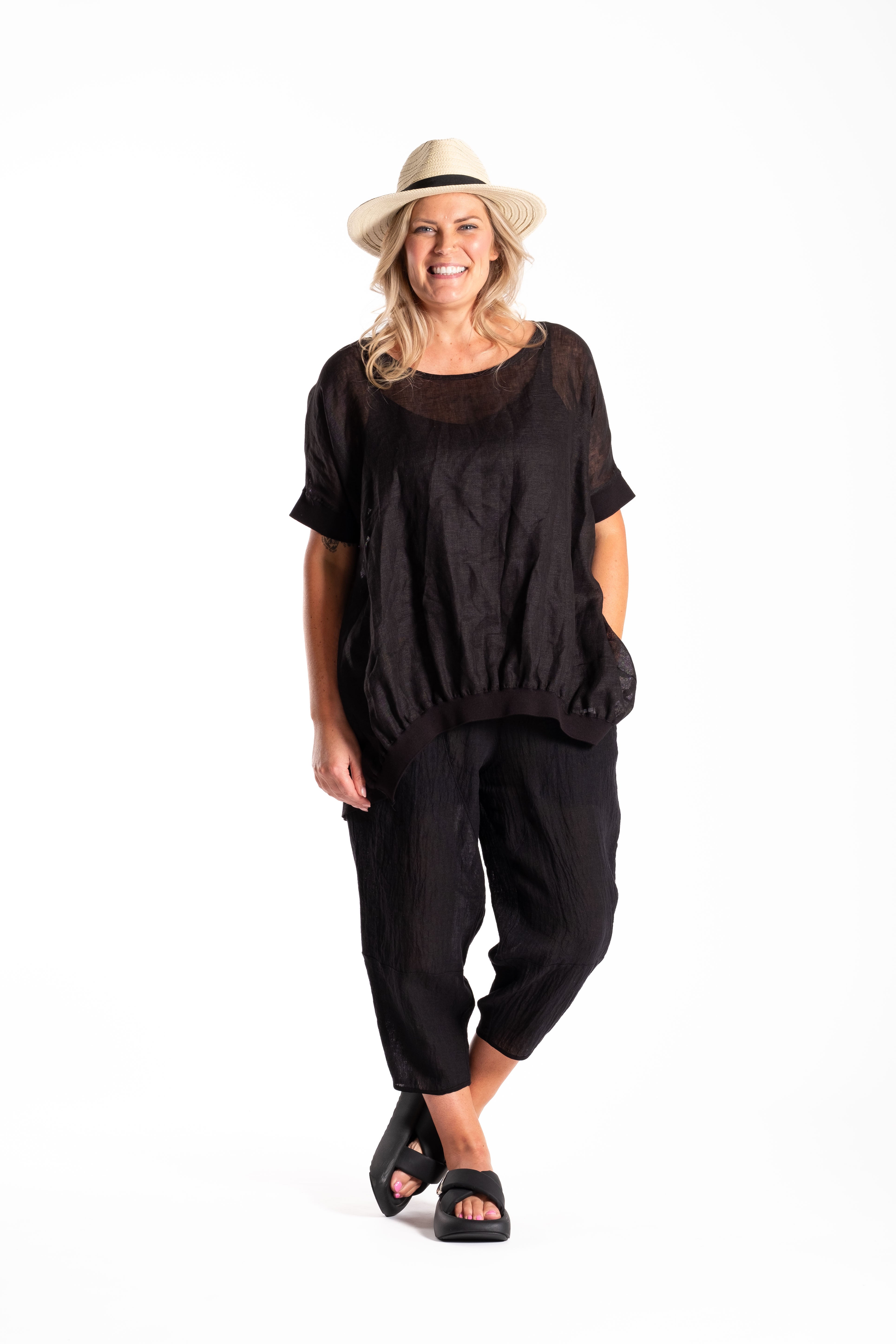 Leese Top Black Linen