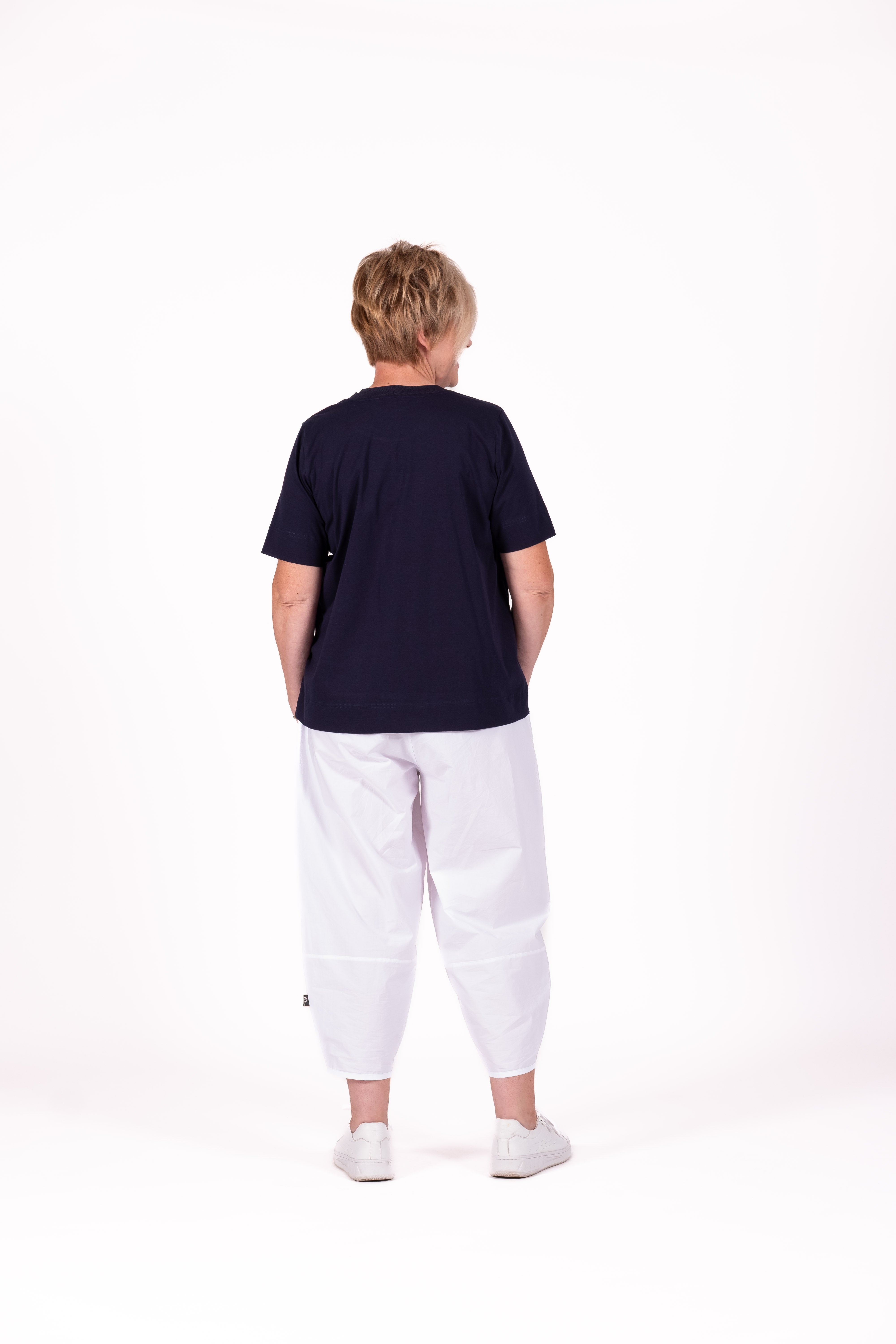 Basic Tee Navy Flower