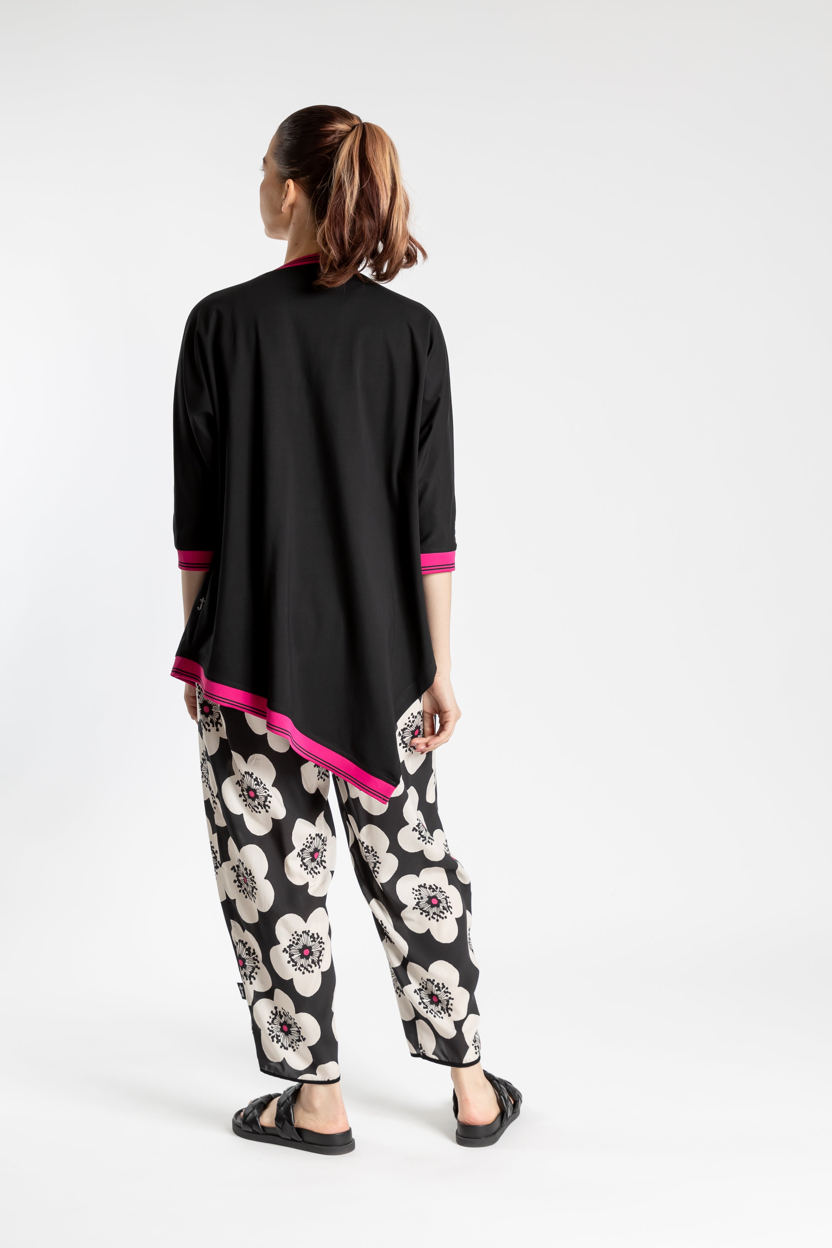 Lean To Top Black & Pink