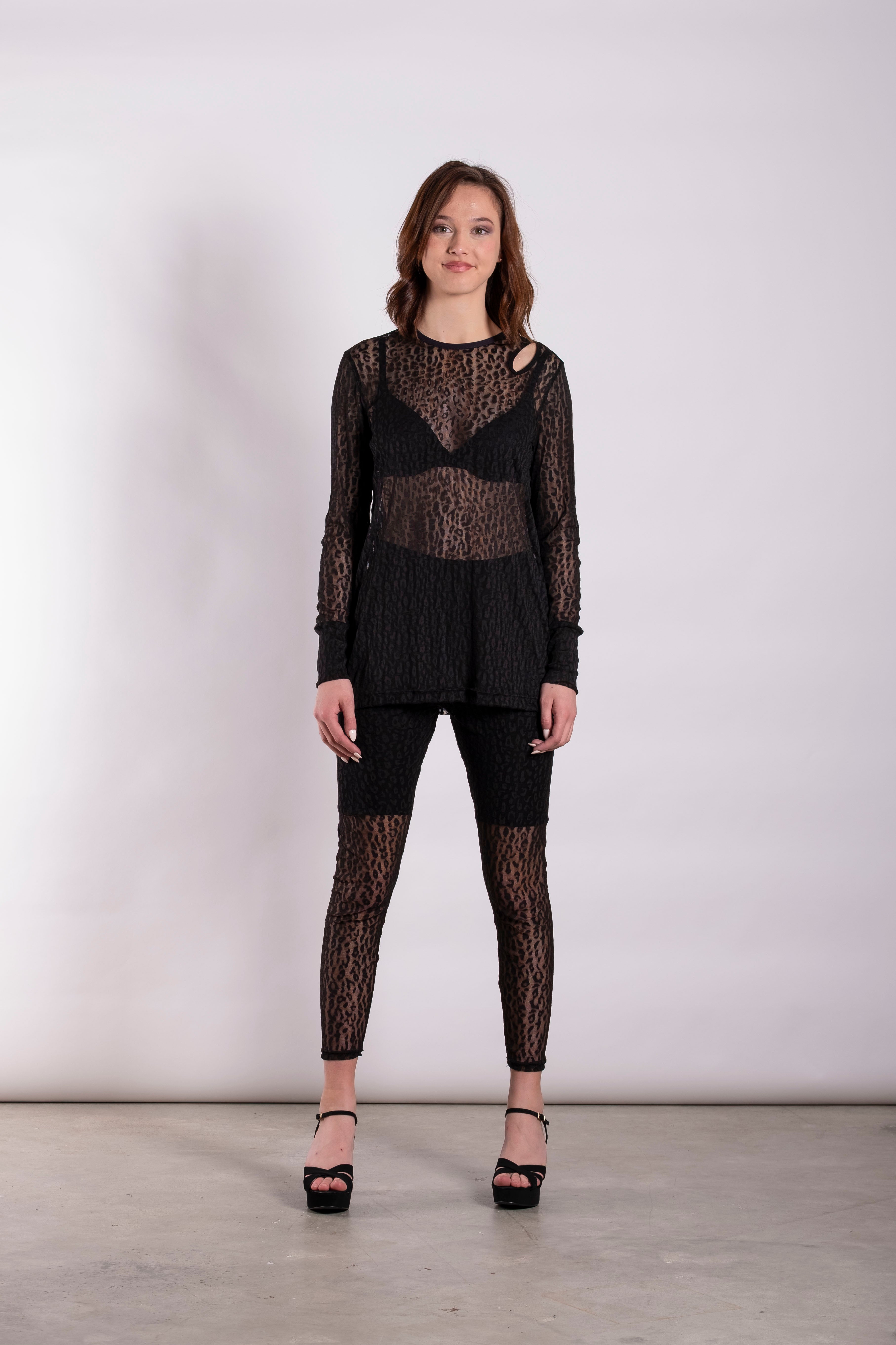 Cut Shoulder Skin Top Noir Leopard