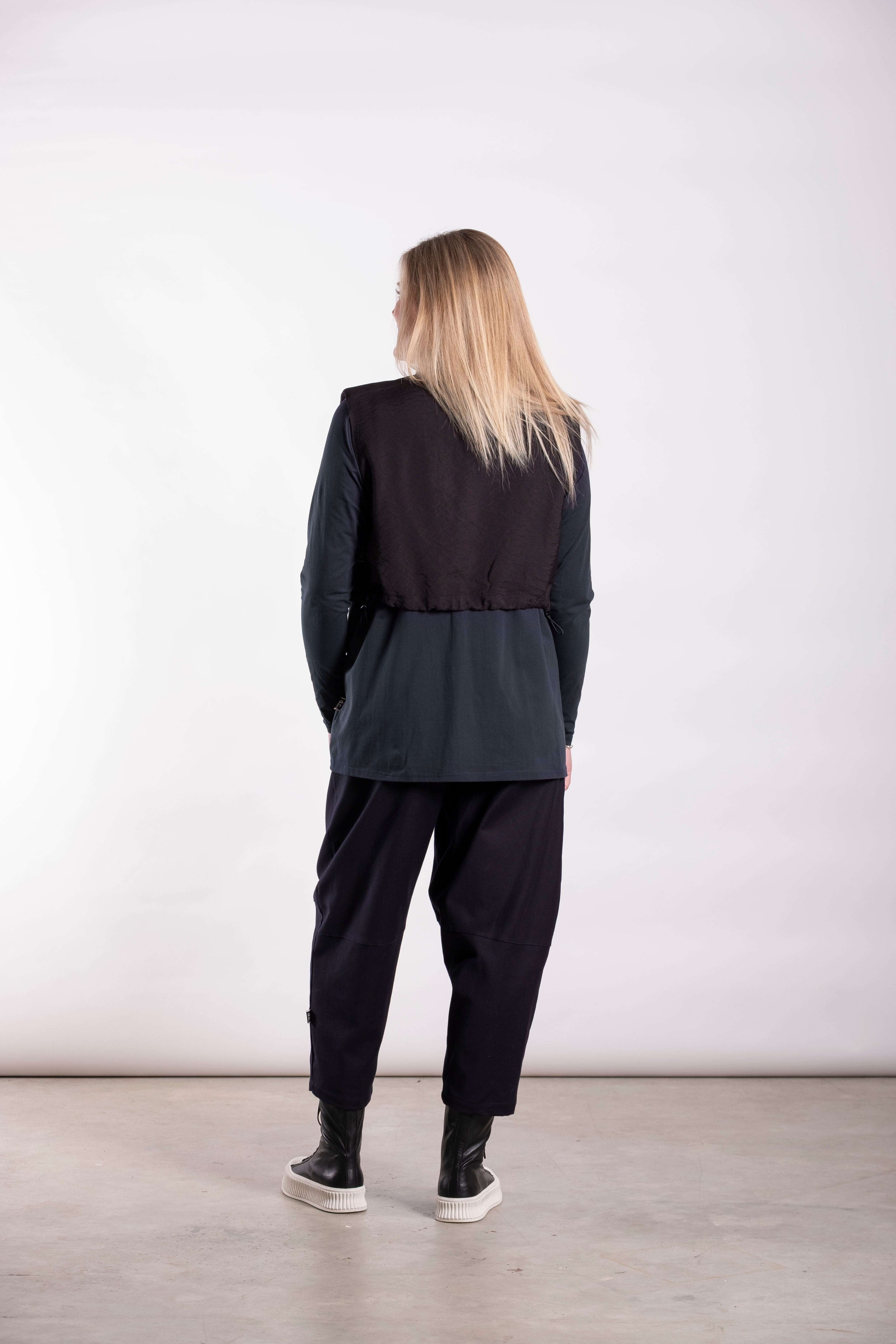 Shadowlines Vest Black