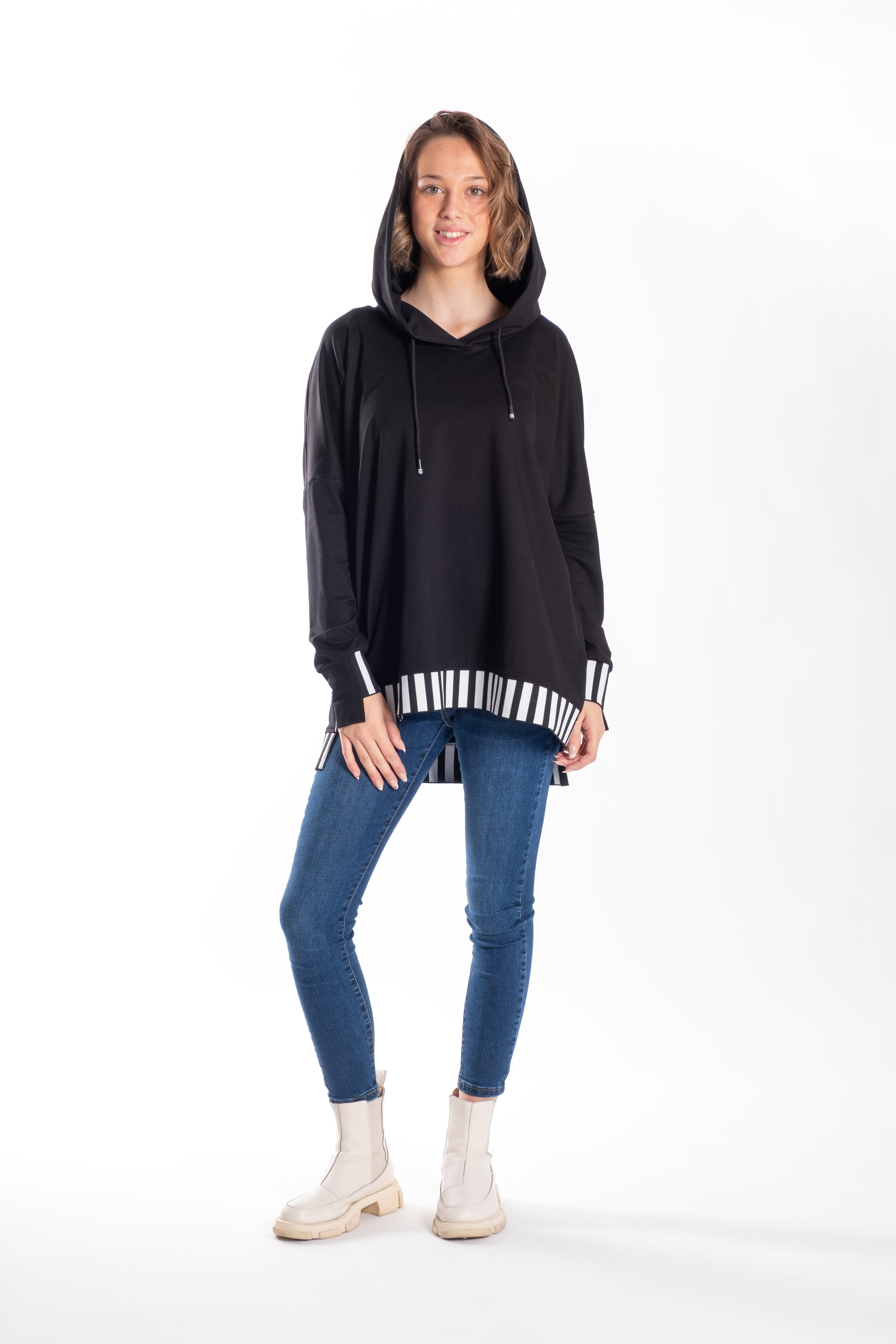 Latta Sweater Black Stripe