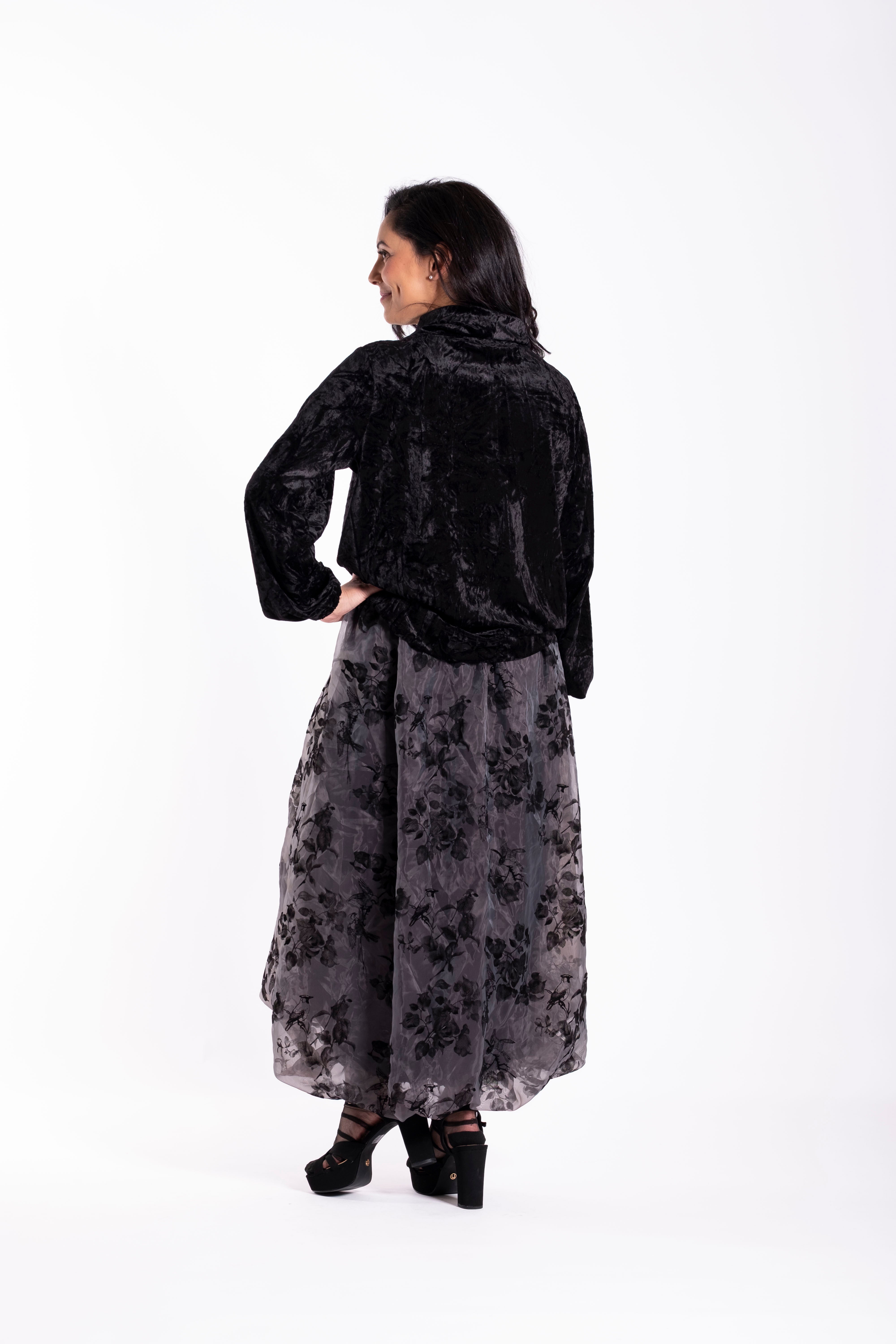 Gallery Skirt Down to the Wire