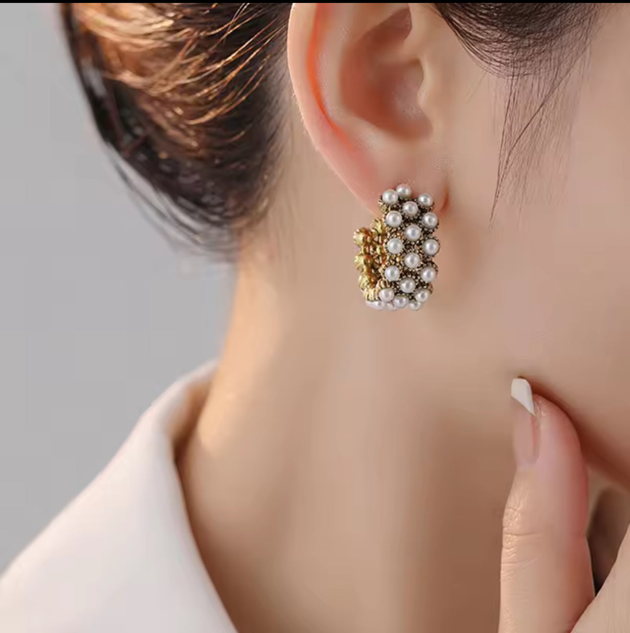 Luxe Regal Peal Earrings