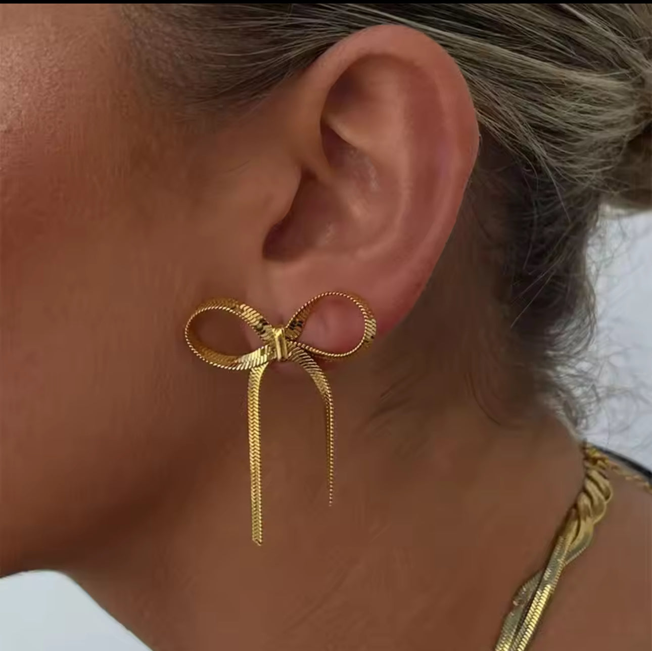 Bow Earrings Gold
