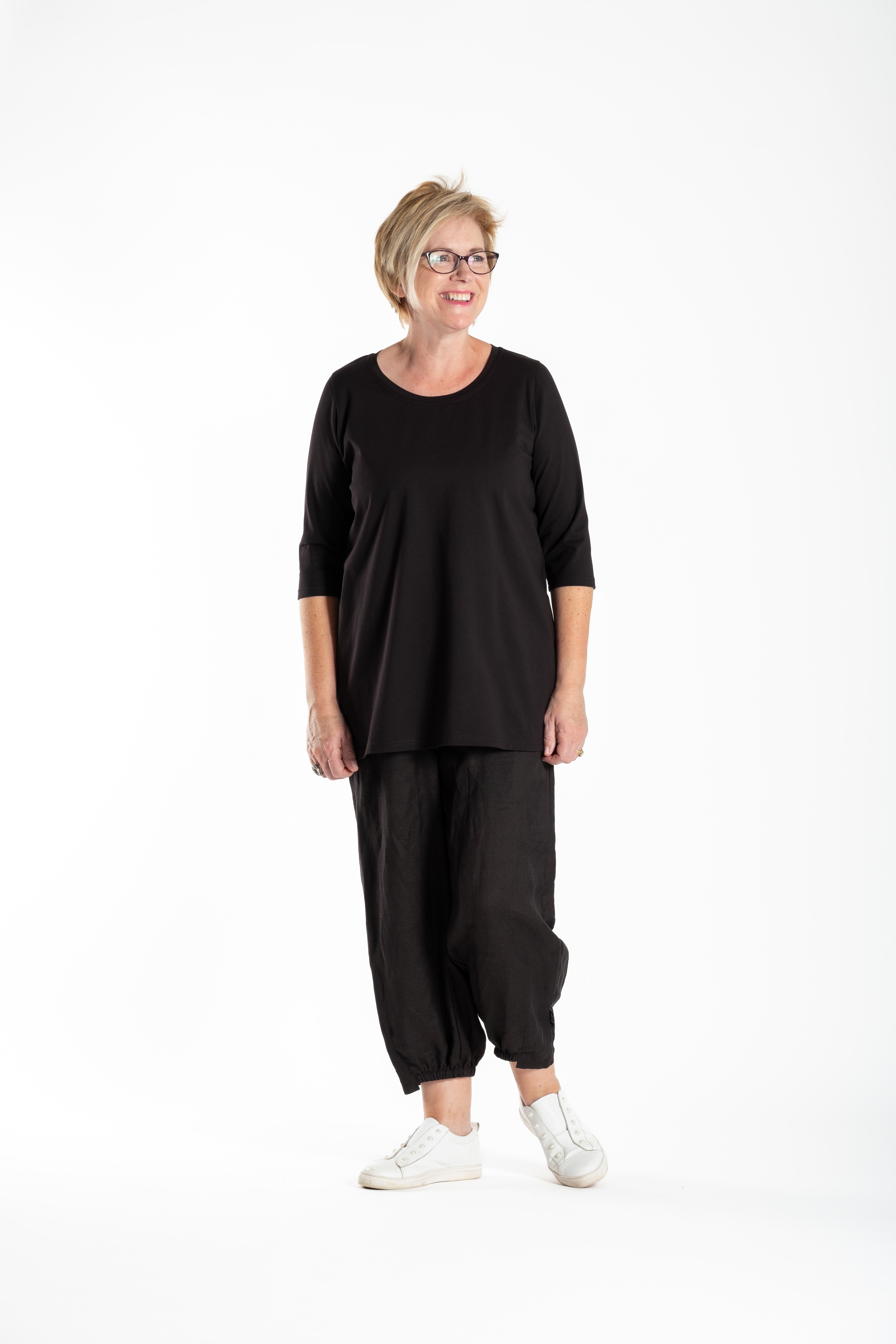 No Apologies Black Straight Top