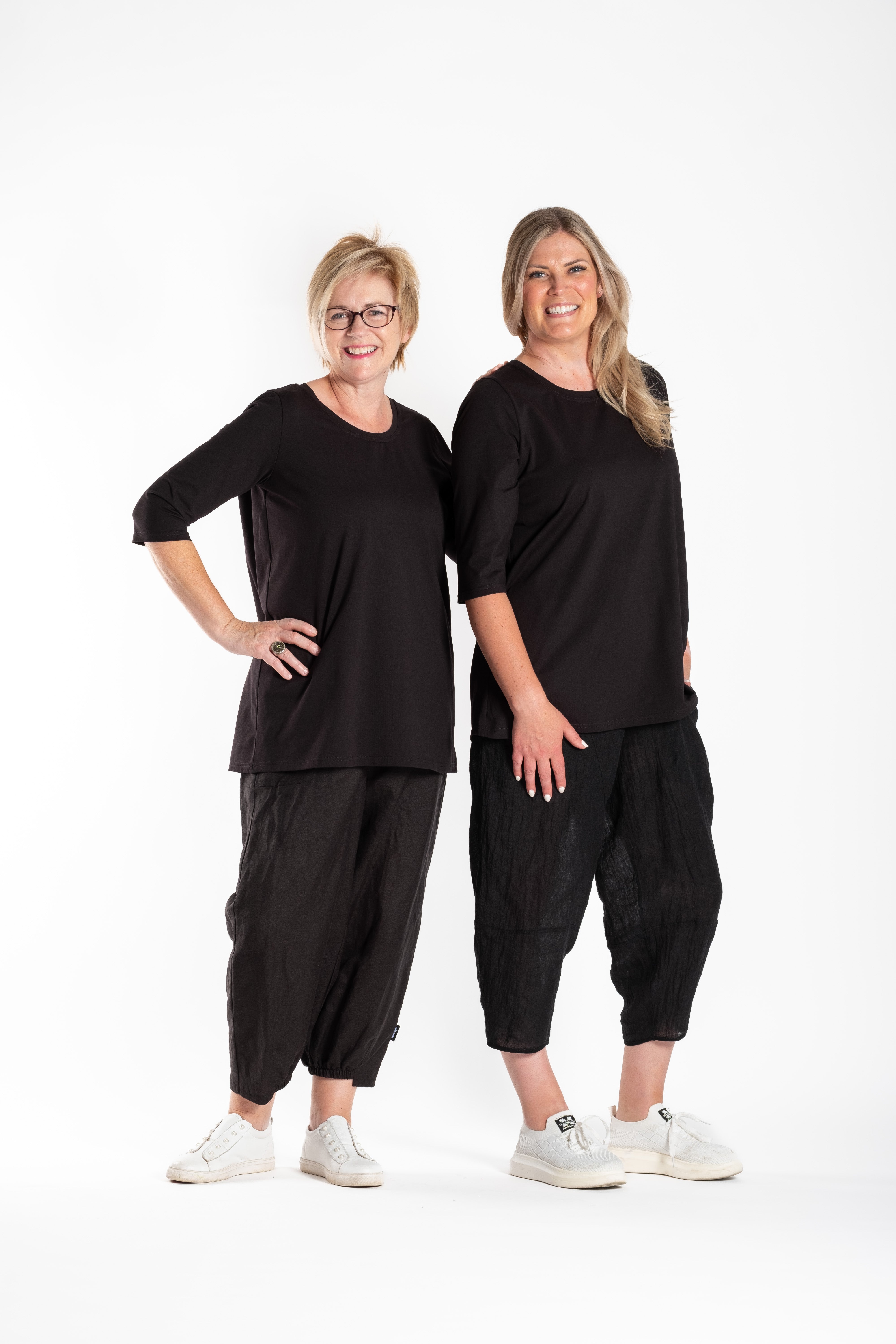 No Apologies Black Straight Top