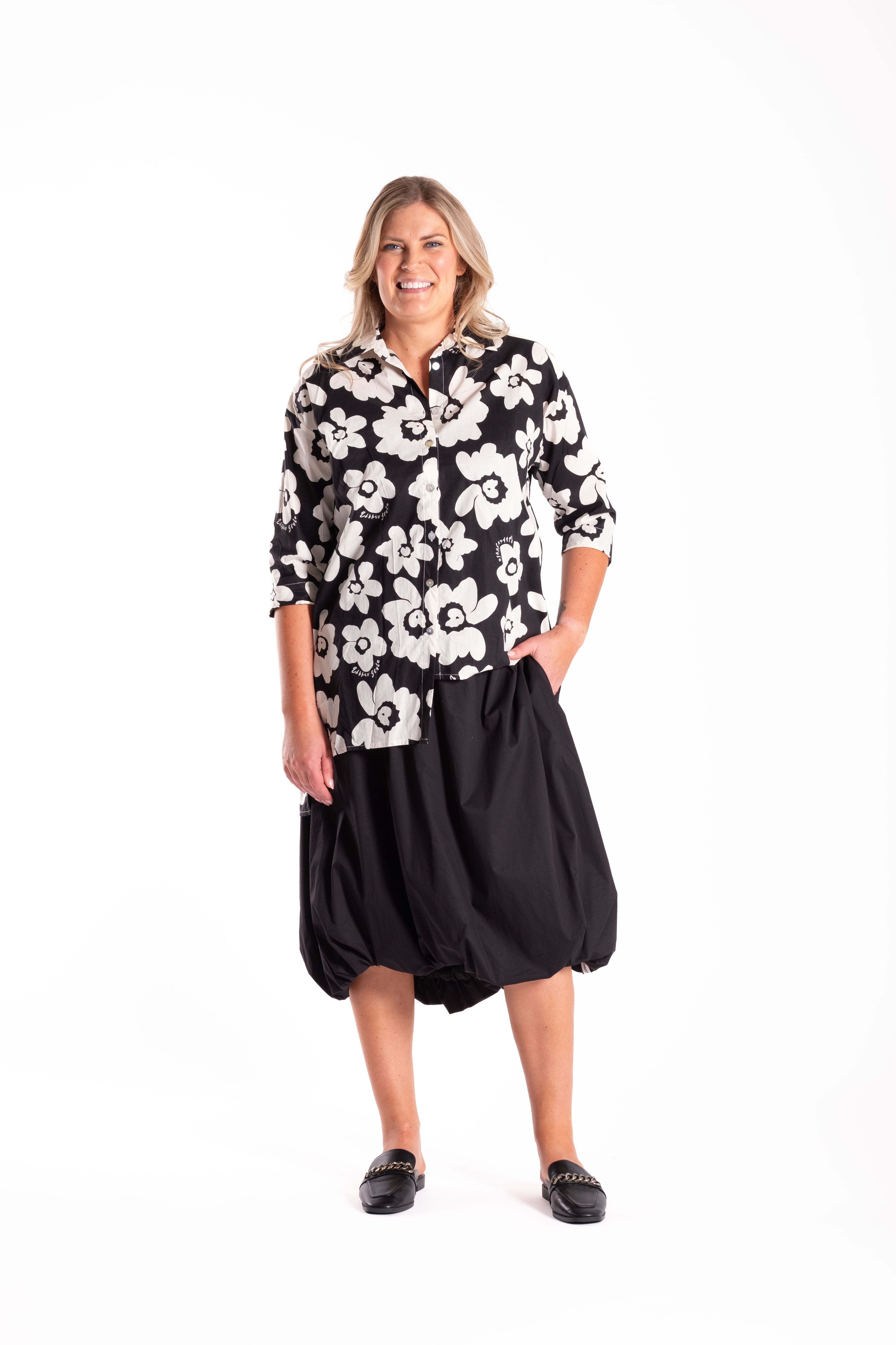 Gallery Skirt Black - Shorter Length