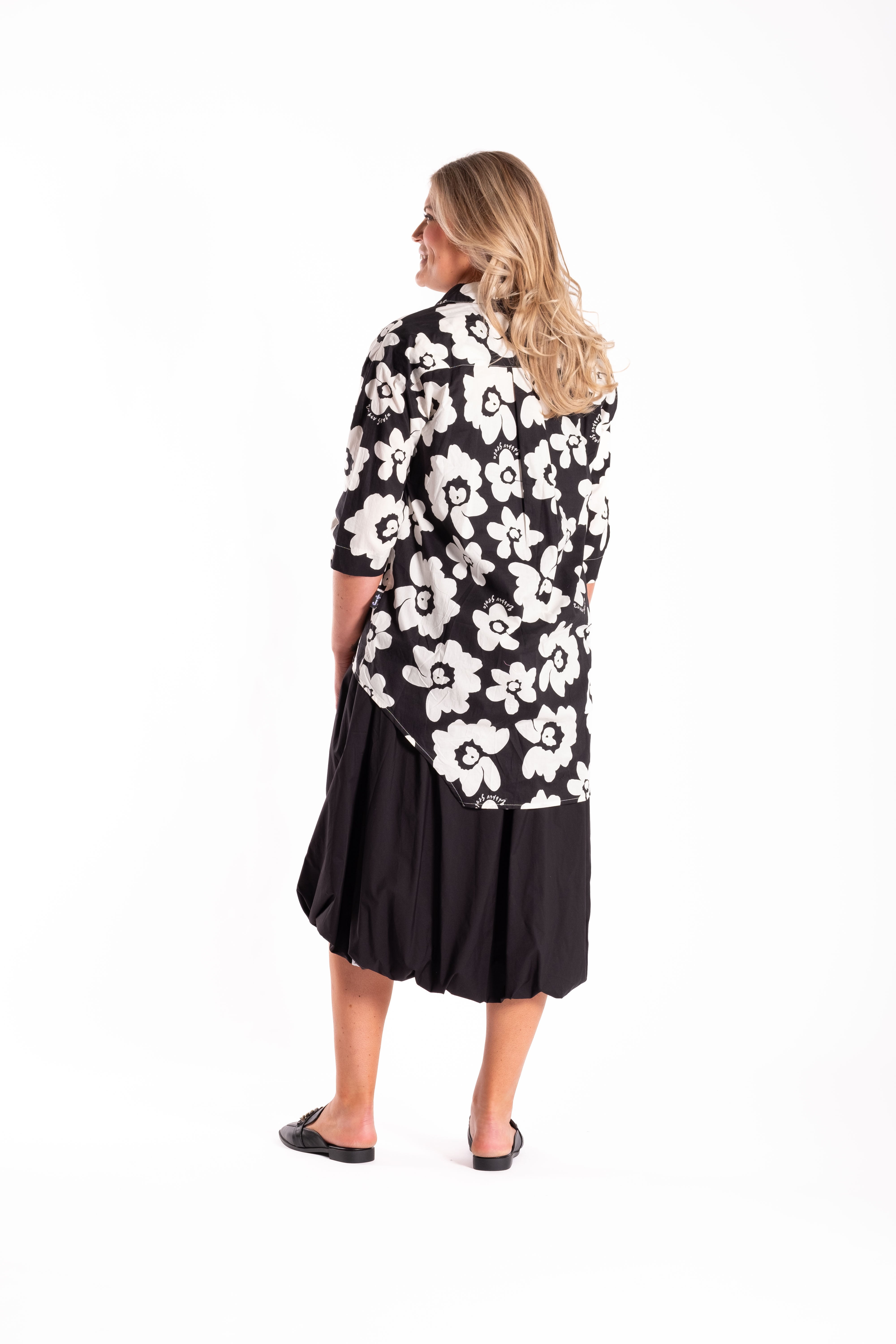 Gallery Skirt Black - Shorter Length