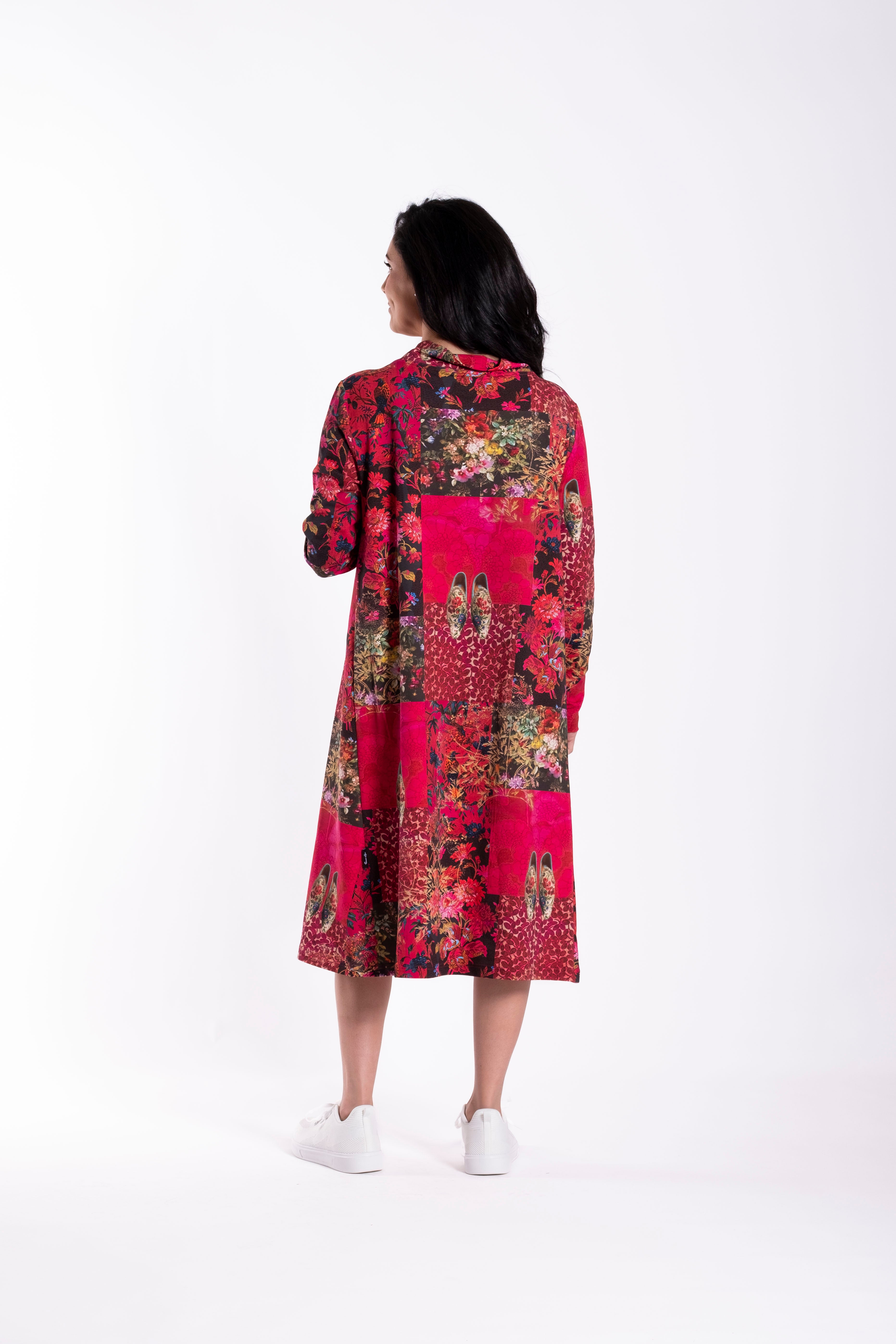 Zala Dress She Walks In Colour