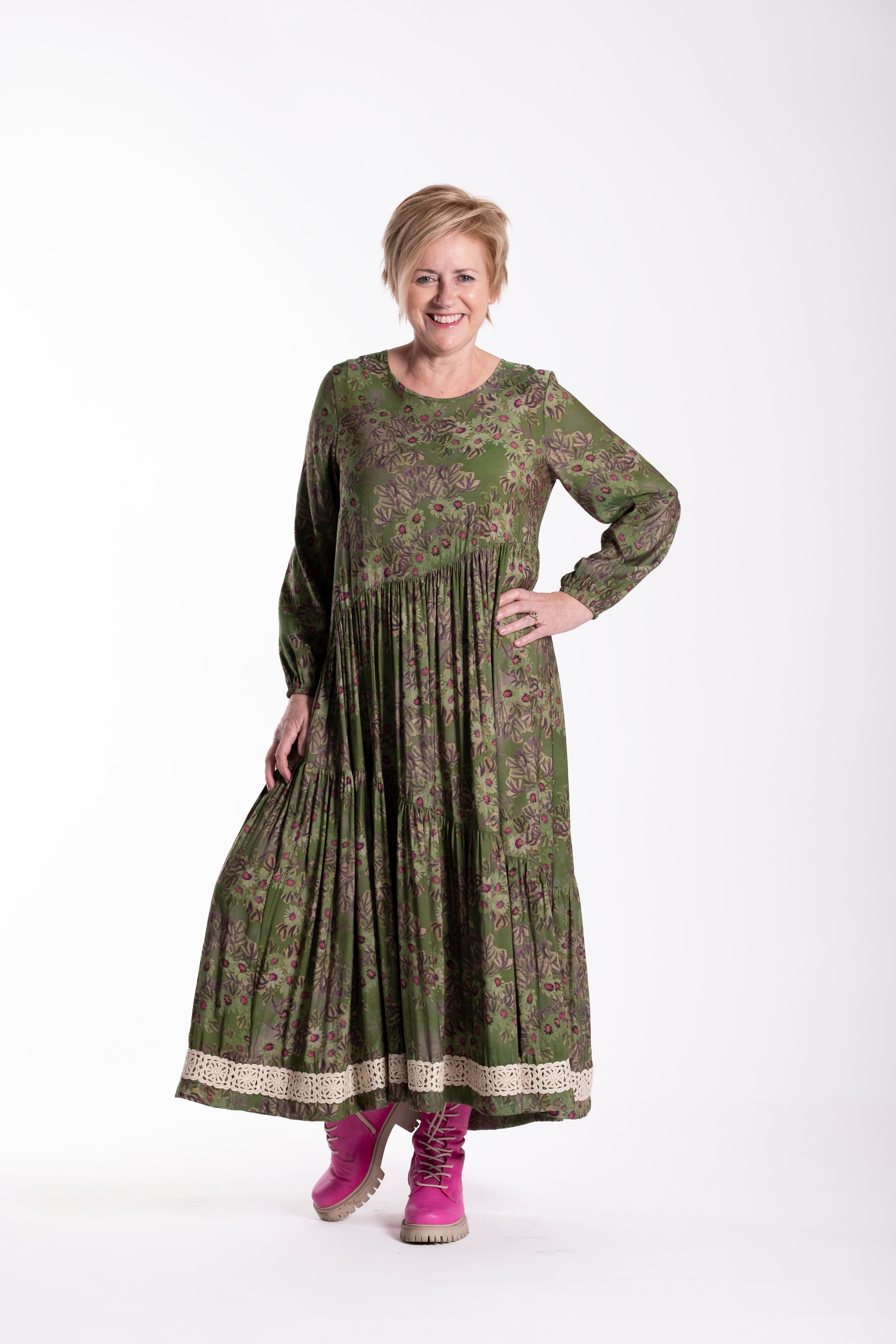 Angled Dress Daisy Chain