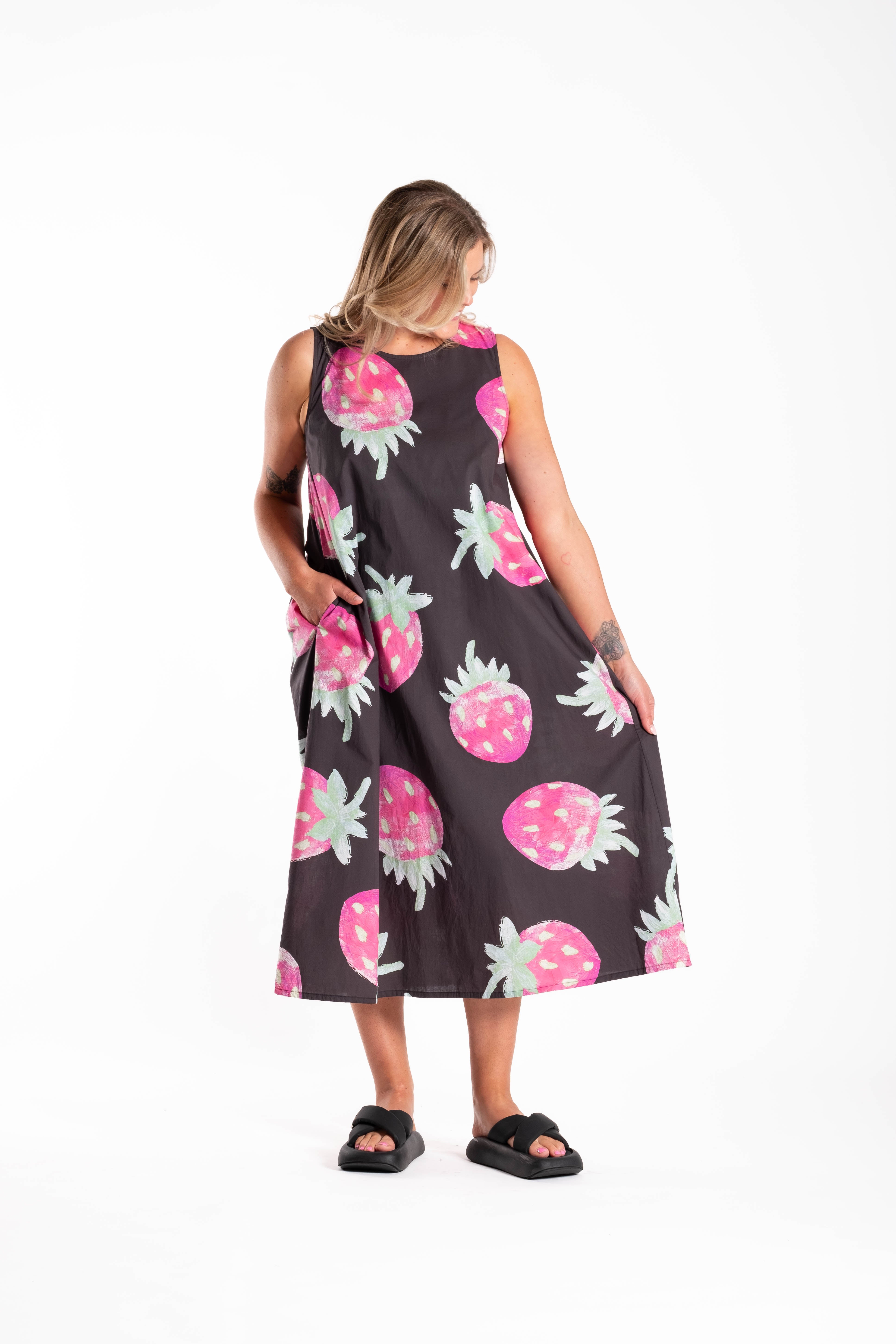 Tasmin Dress Strawberry Fields