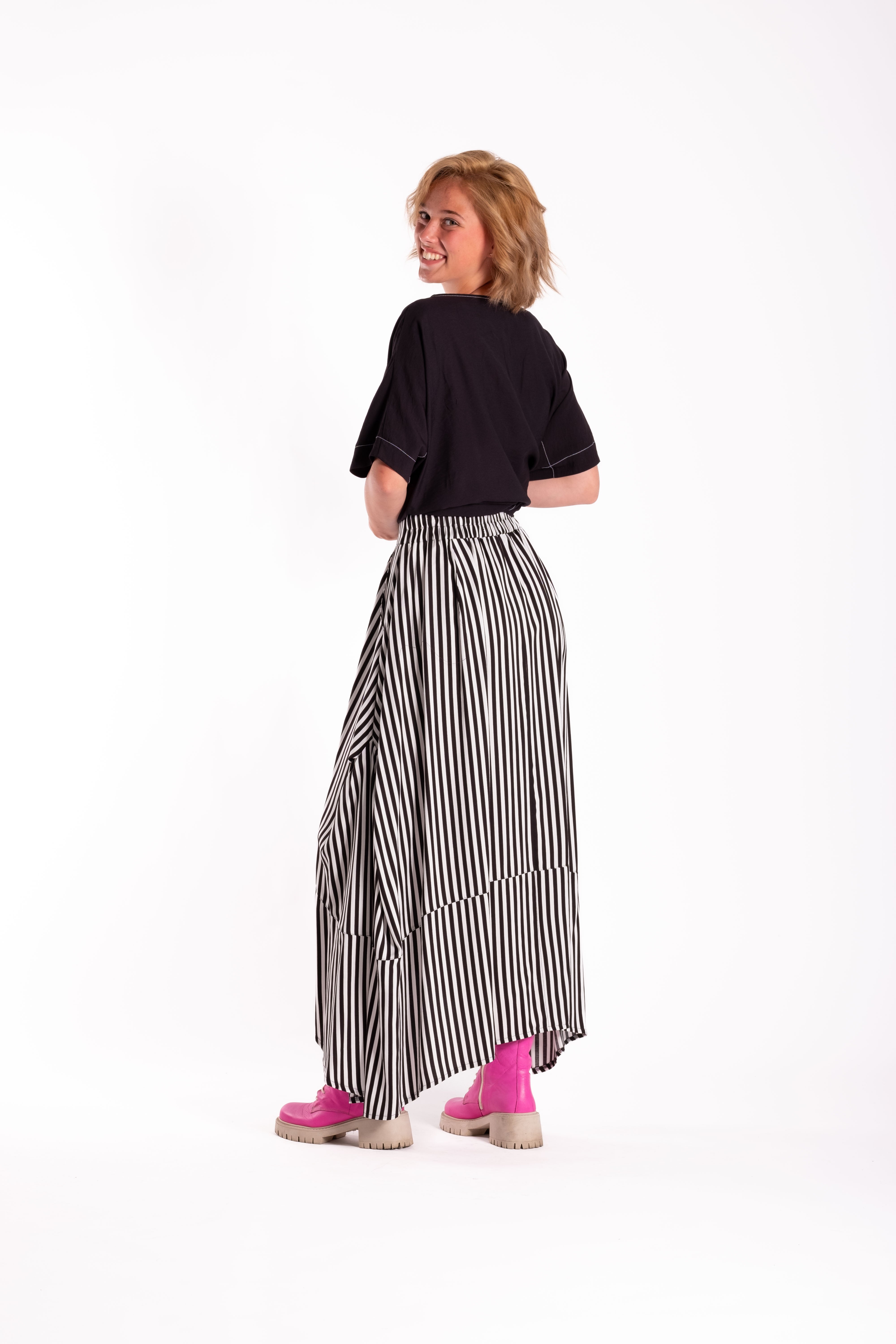 Tarryn Skirt Thin Monostripe