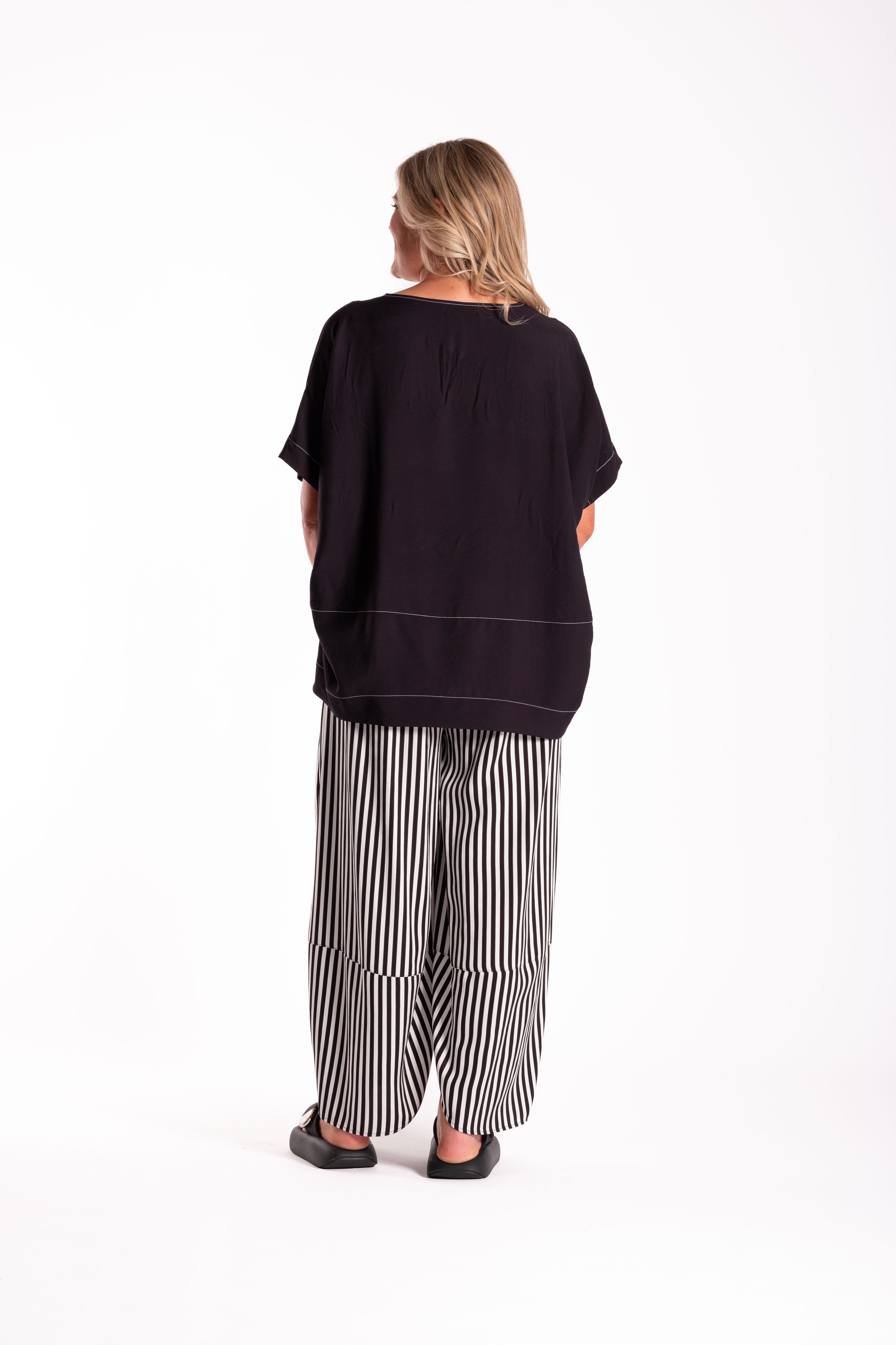 Apartmento Pants Thin Monostriped