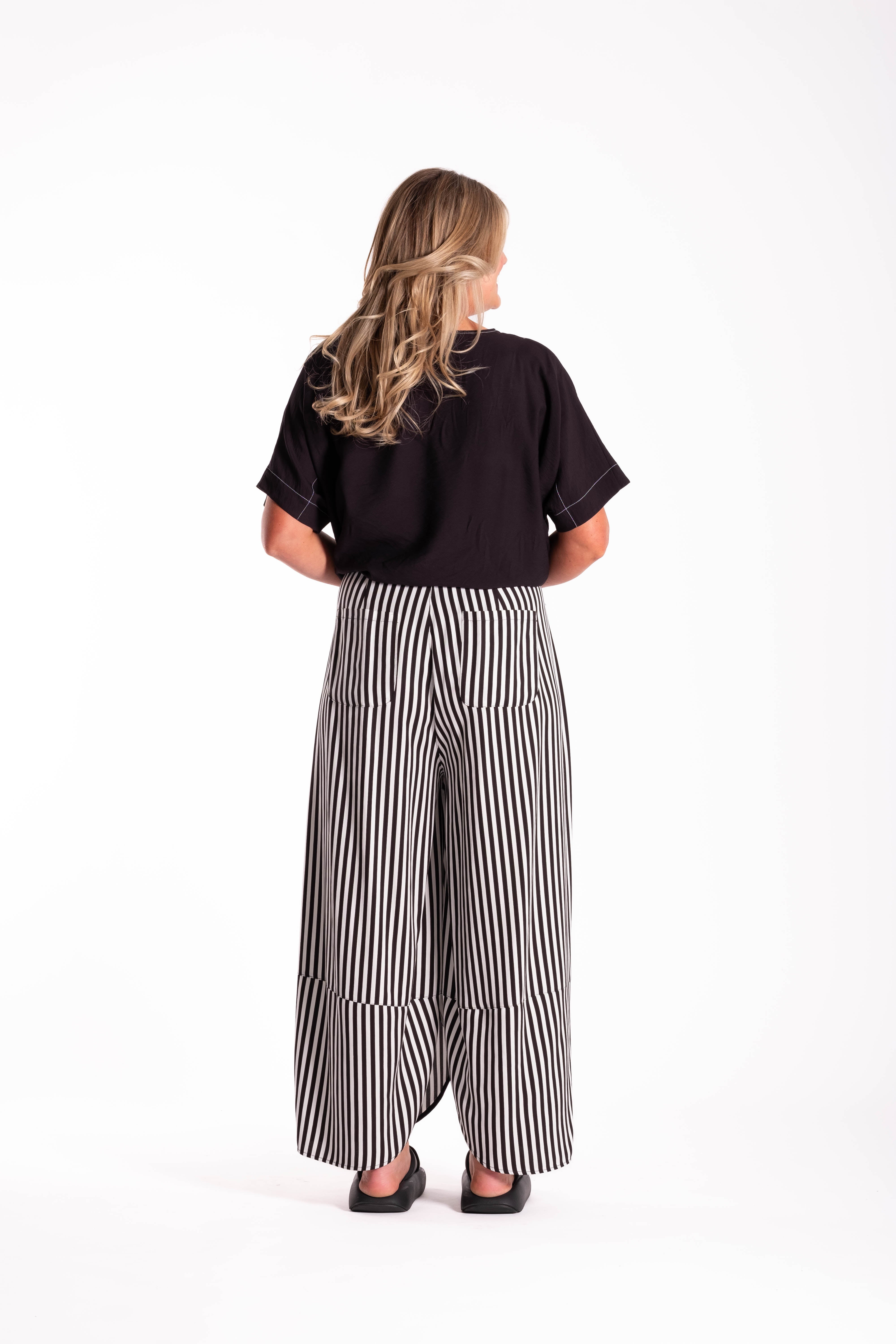 Apartmento Pants Thin Monostriped