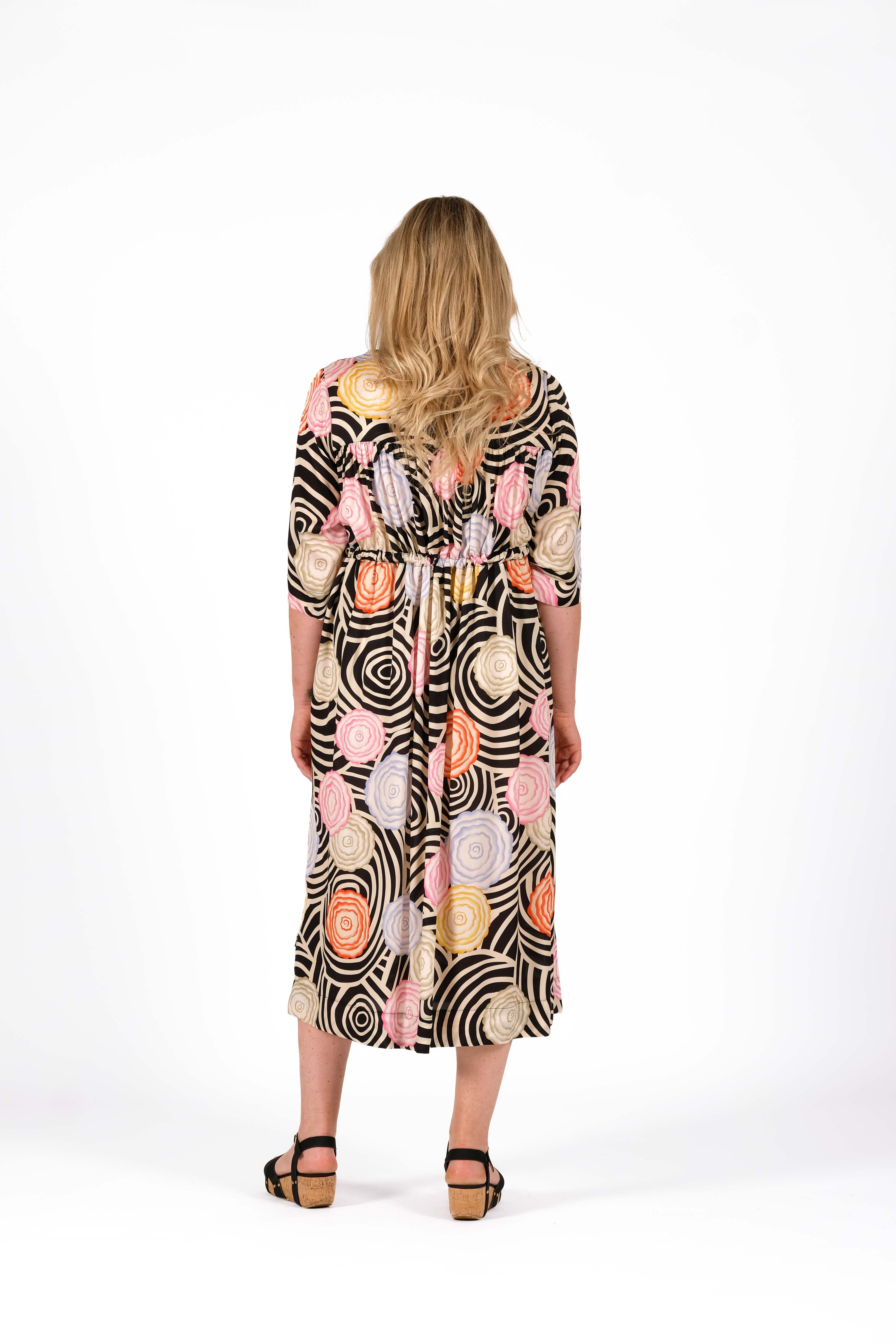 Tarbana Dress Line Work