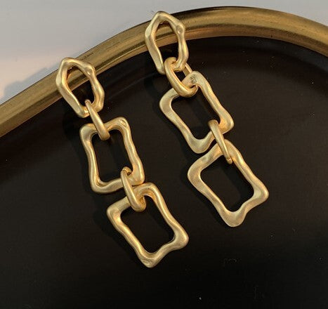 Earing  - Old Gold link